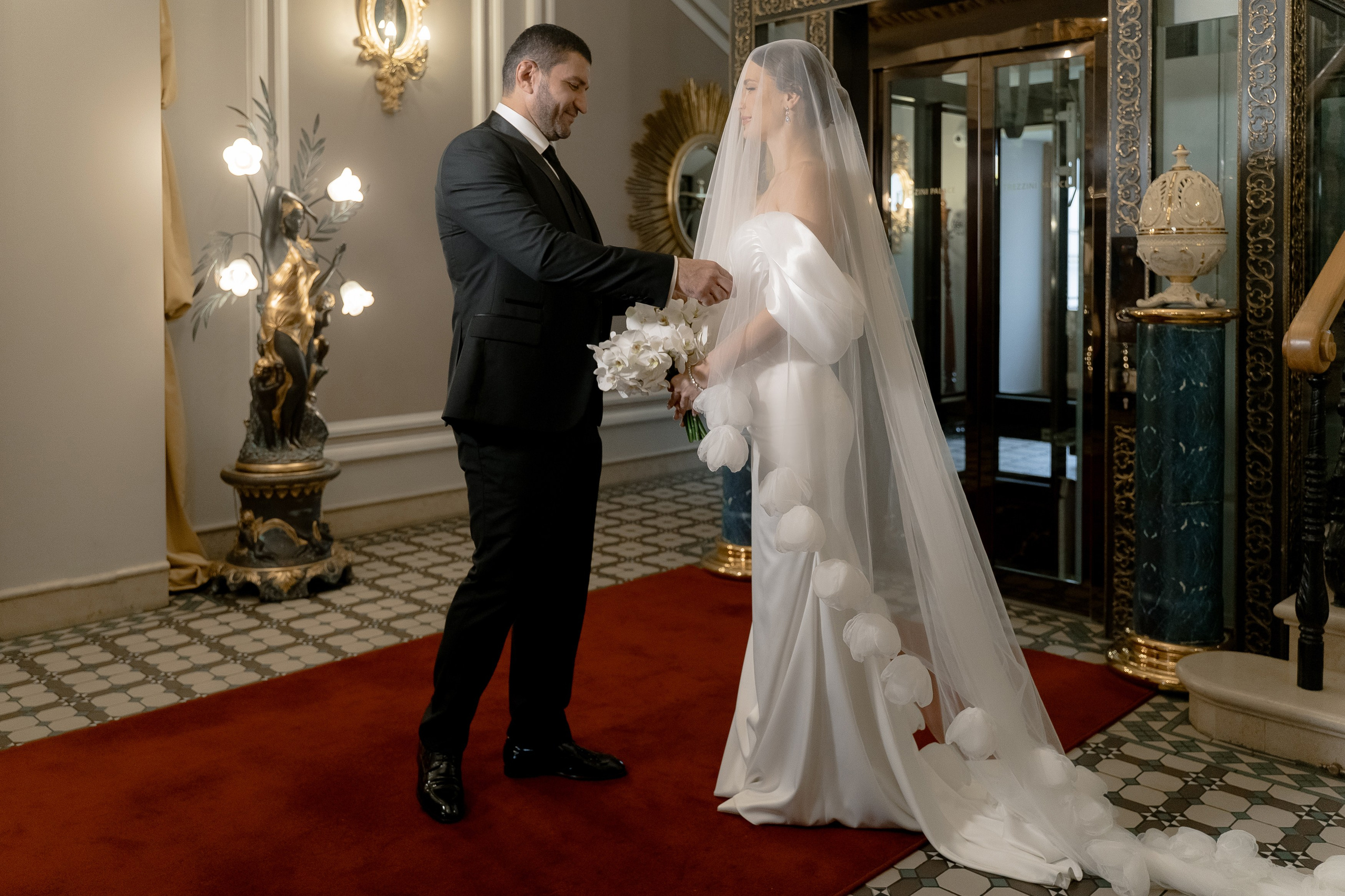 Trezzini Palace. Свадебный фотограф Москва