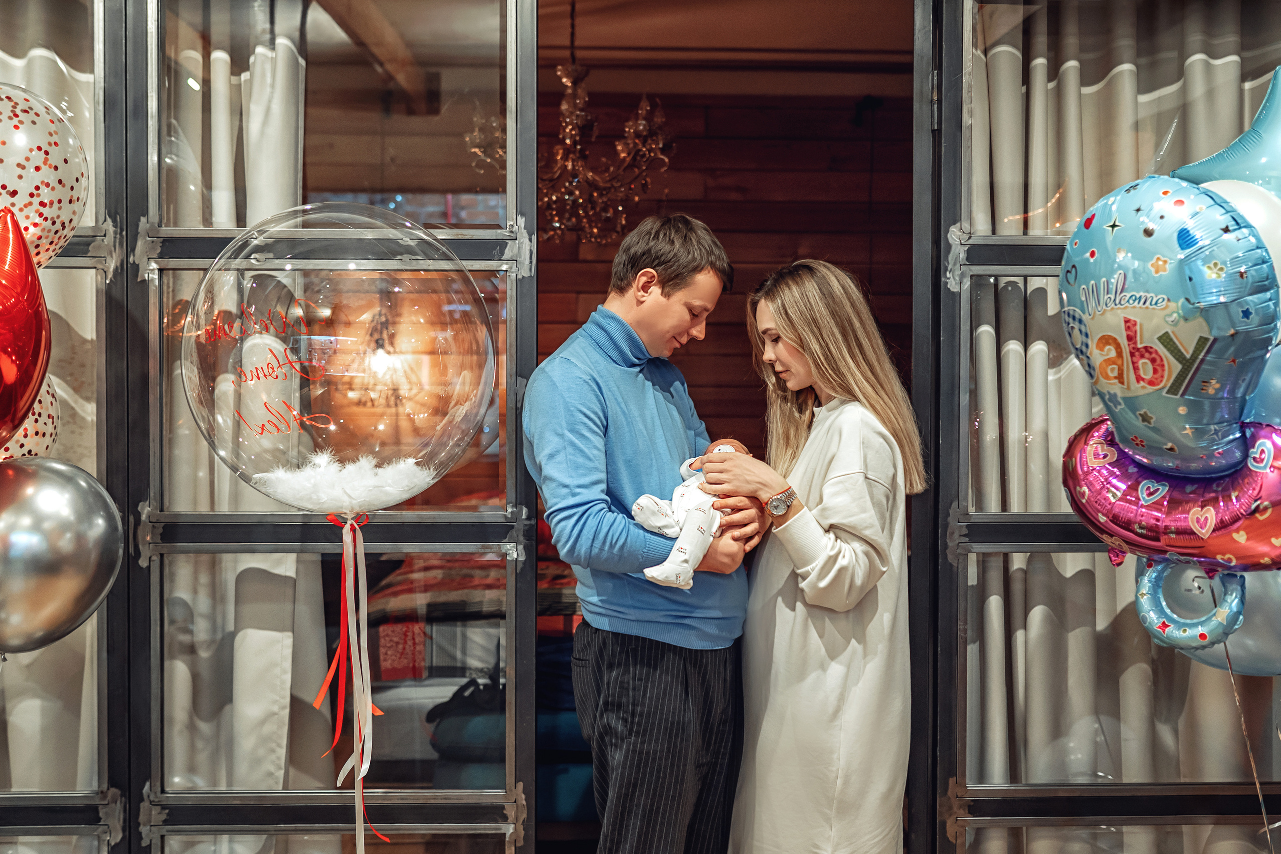 Выписка из роддома им. Юдина. Фотограф на выписку из роддома Москва. Фотограф \ Видеограф на Крещение, Венчание Москва| Семейные съемки