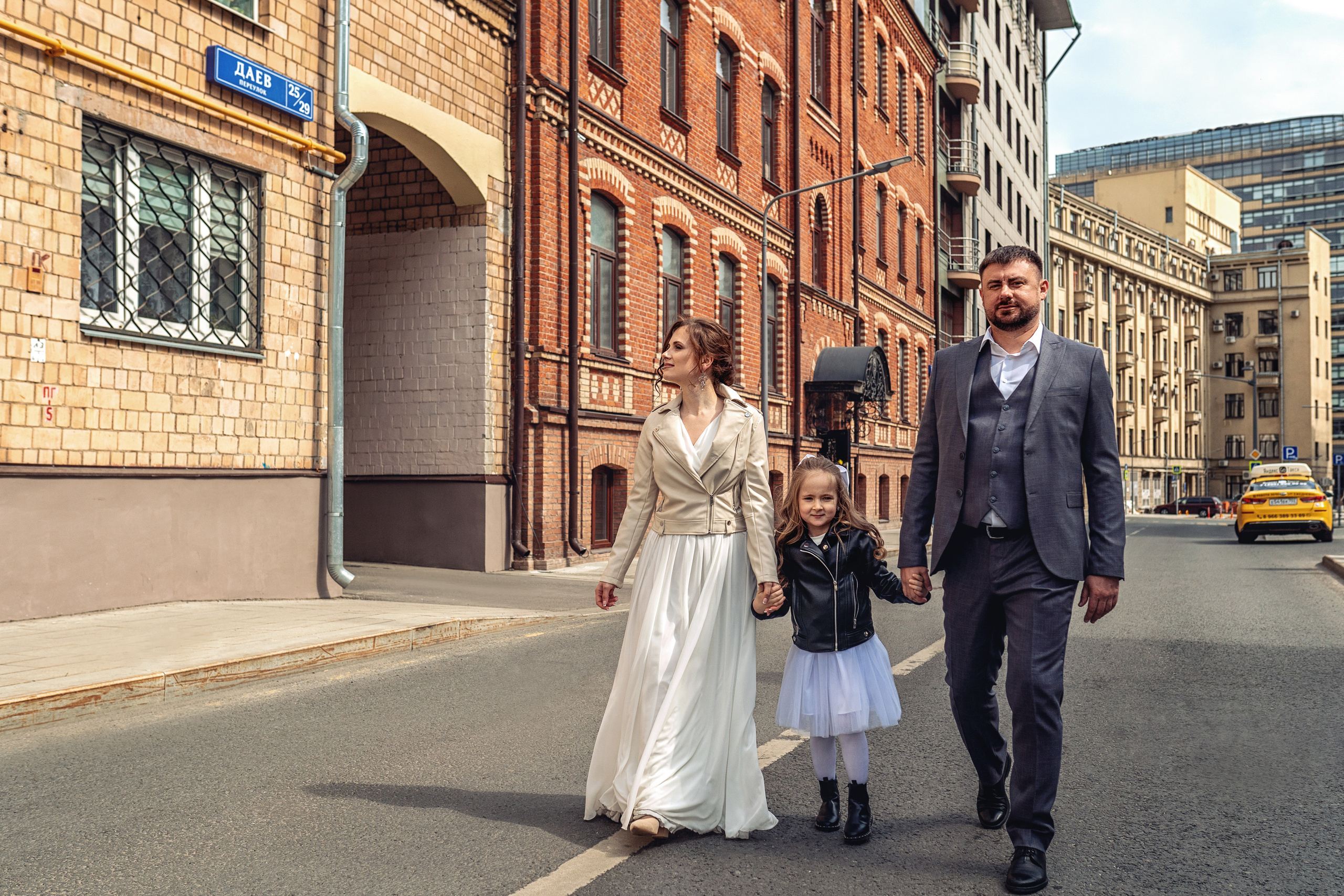 ЗАГС в Национале и прогулка по центру. Фотограф \ Видеограф на Крещение, Венчание Москва| Семейные съемки