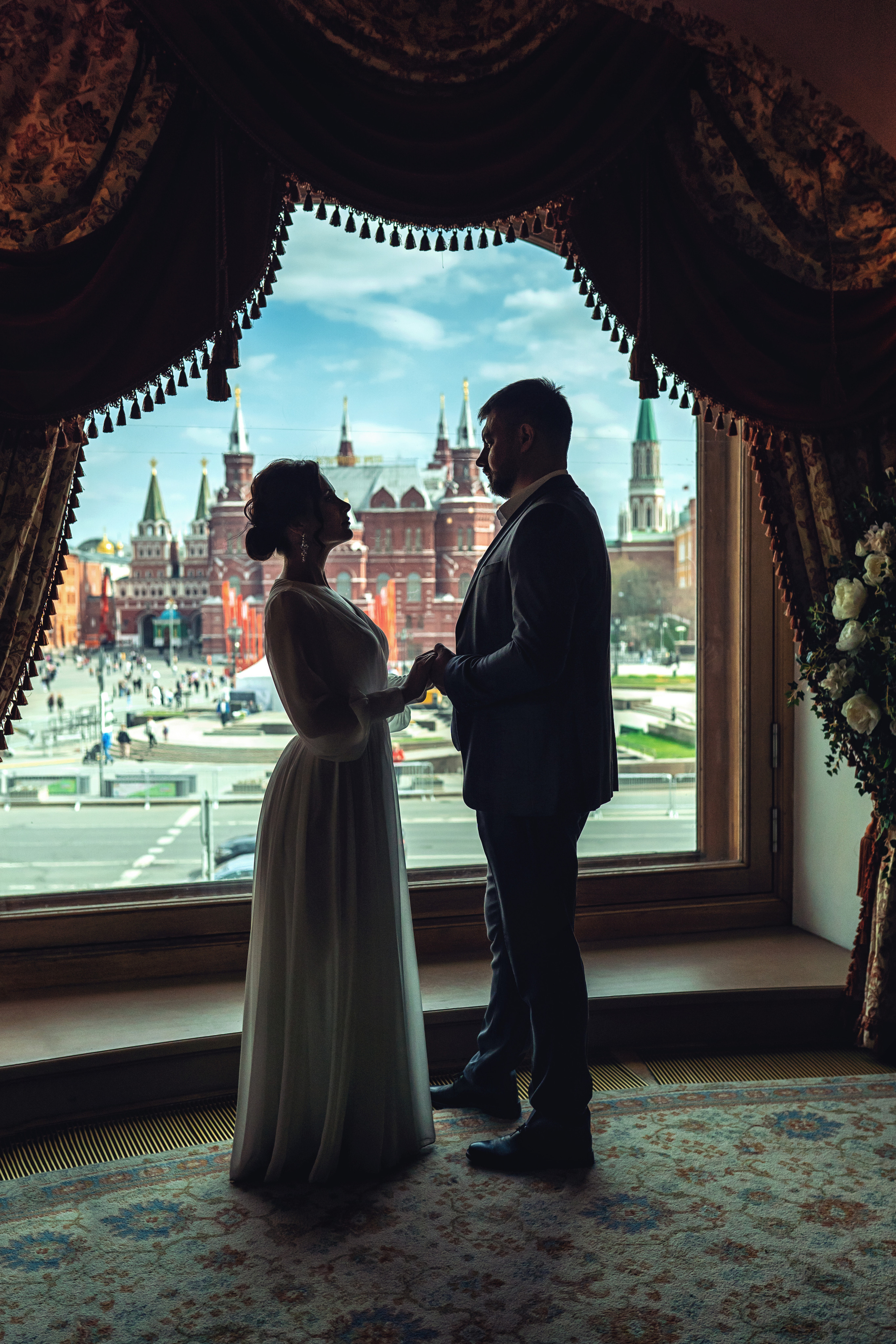 ЗАГС в Национале и прогулка по центру. Фотограф \ Видеограф на Крещение, Венчание Москва| Семейные съемки