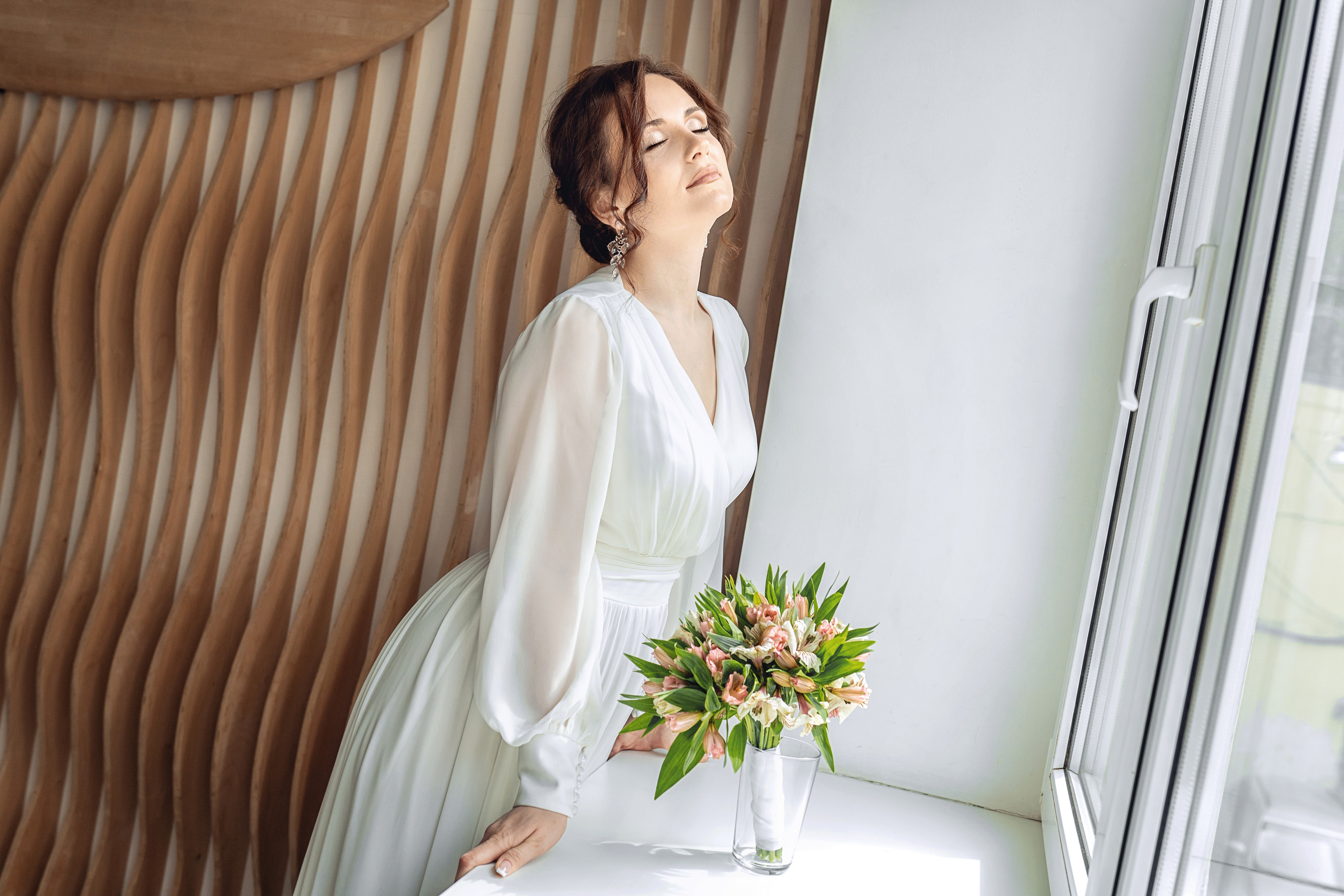 ЗАГС в Национале и прогулка по центру. Фотограф \ Видеограф на Крещение, Венчание Москва| Семейные съемки