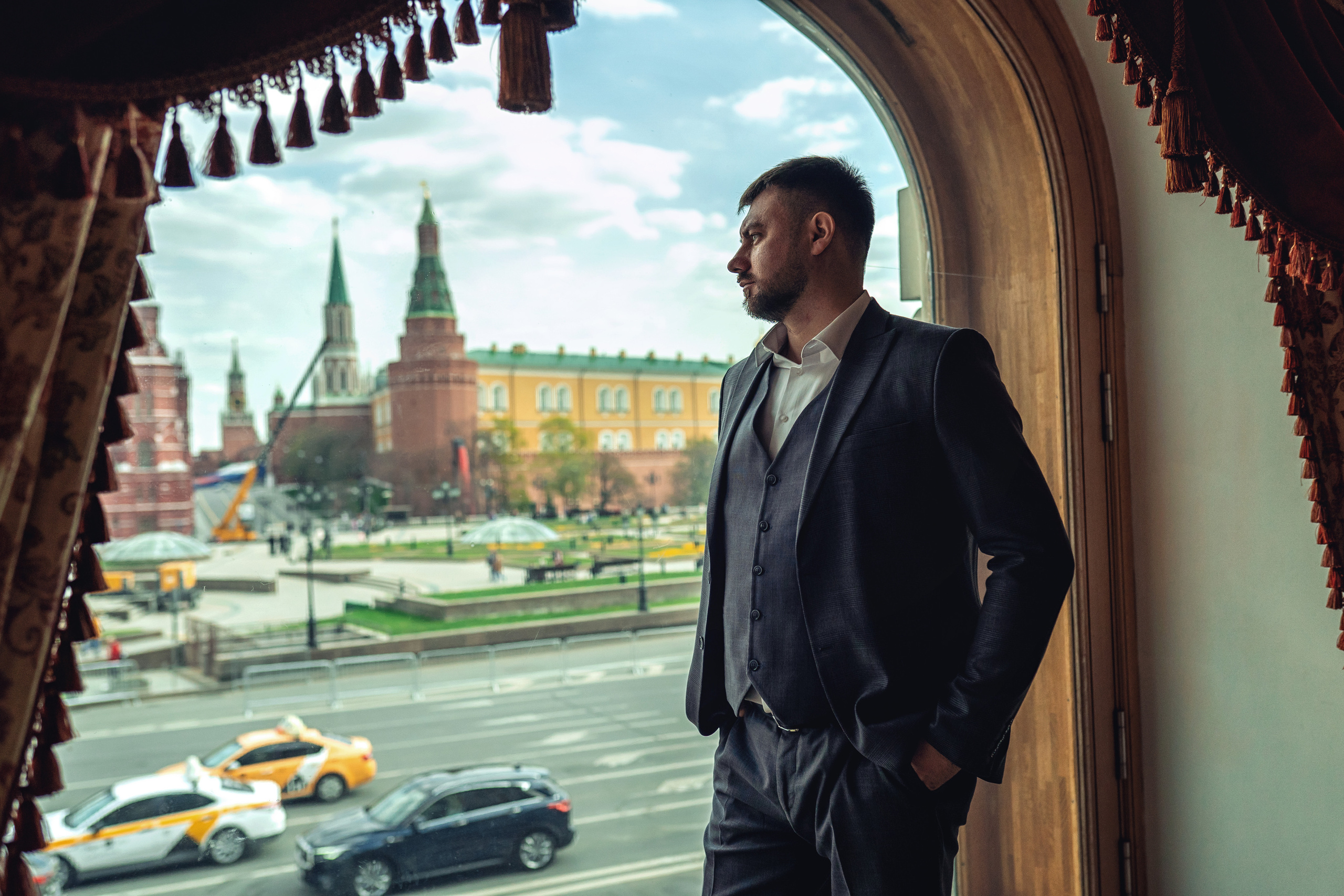 ЗАГС в Национале и прогулка по центру. Фотограф \ Видеограф на Крещение, Венчание Москва| Семейные съемки