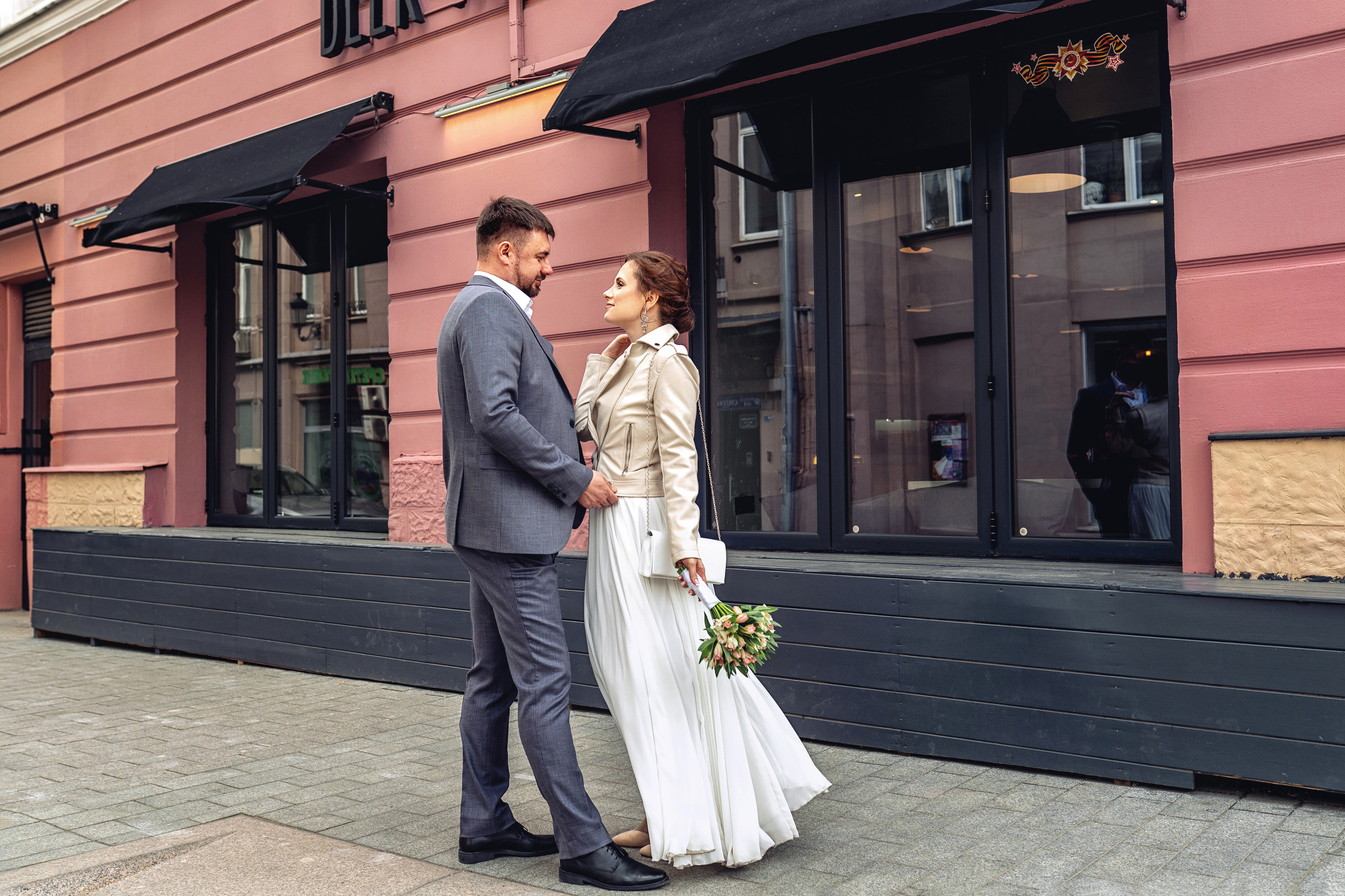 ЗАГС в Национале и прогулка по центру. Фотограф \ Видеограф на Крещение, Венчание Москва| Семейные съемки