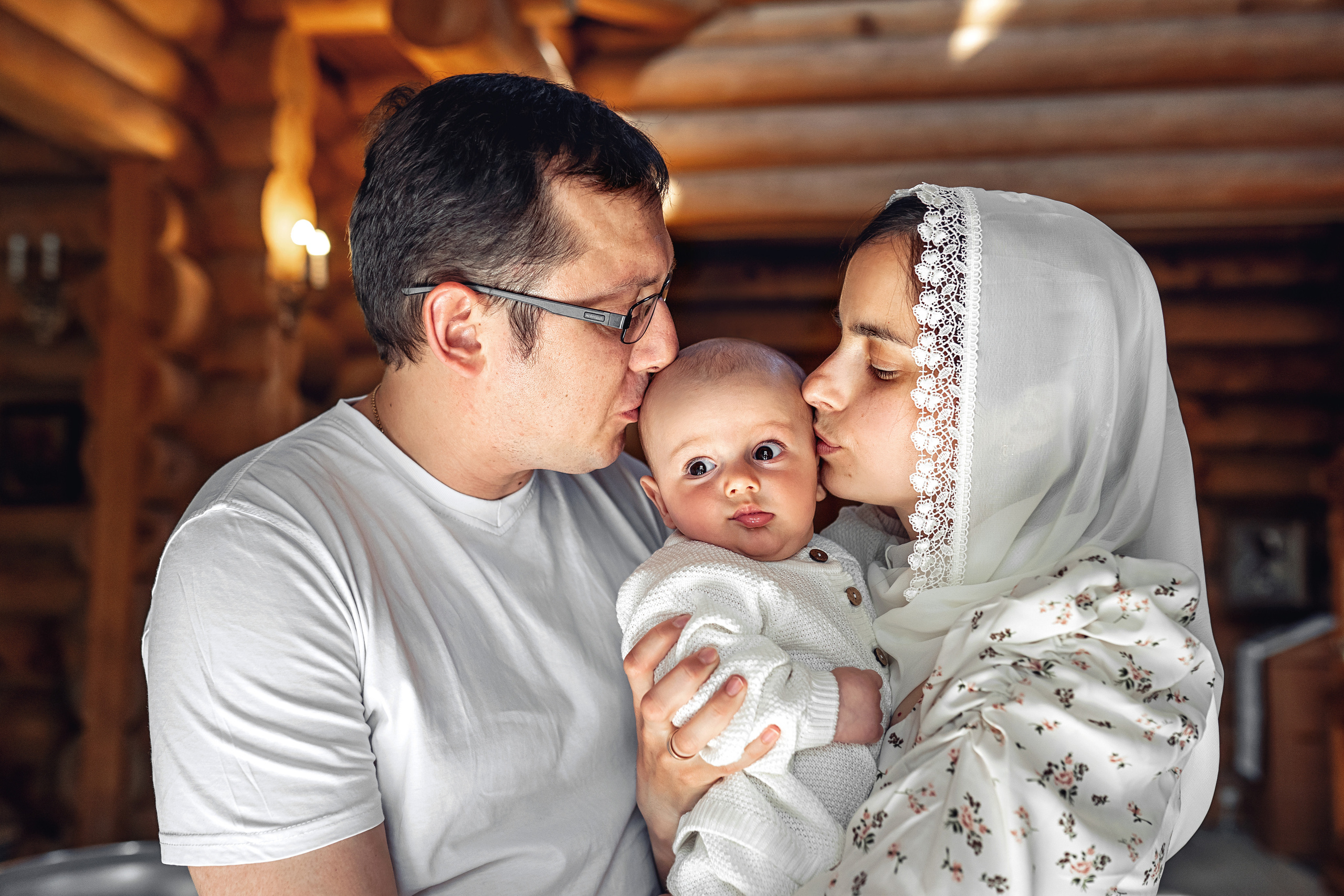 Фотограф на крещение ребенка иконы Божией Матери Неопалимая Купина. Фотограф \ Видеограф на Крещение, Венчание Москва| Семейные съемки