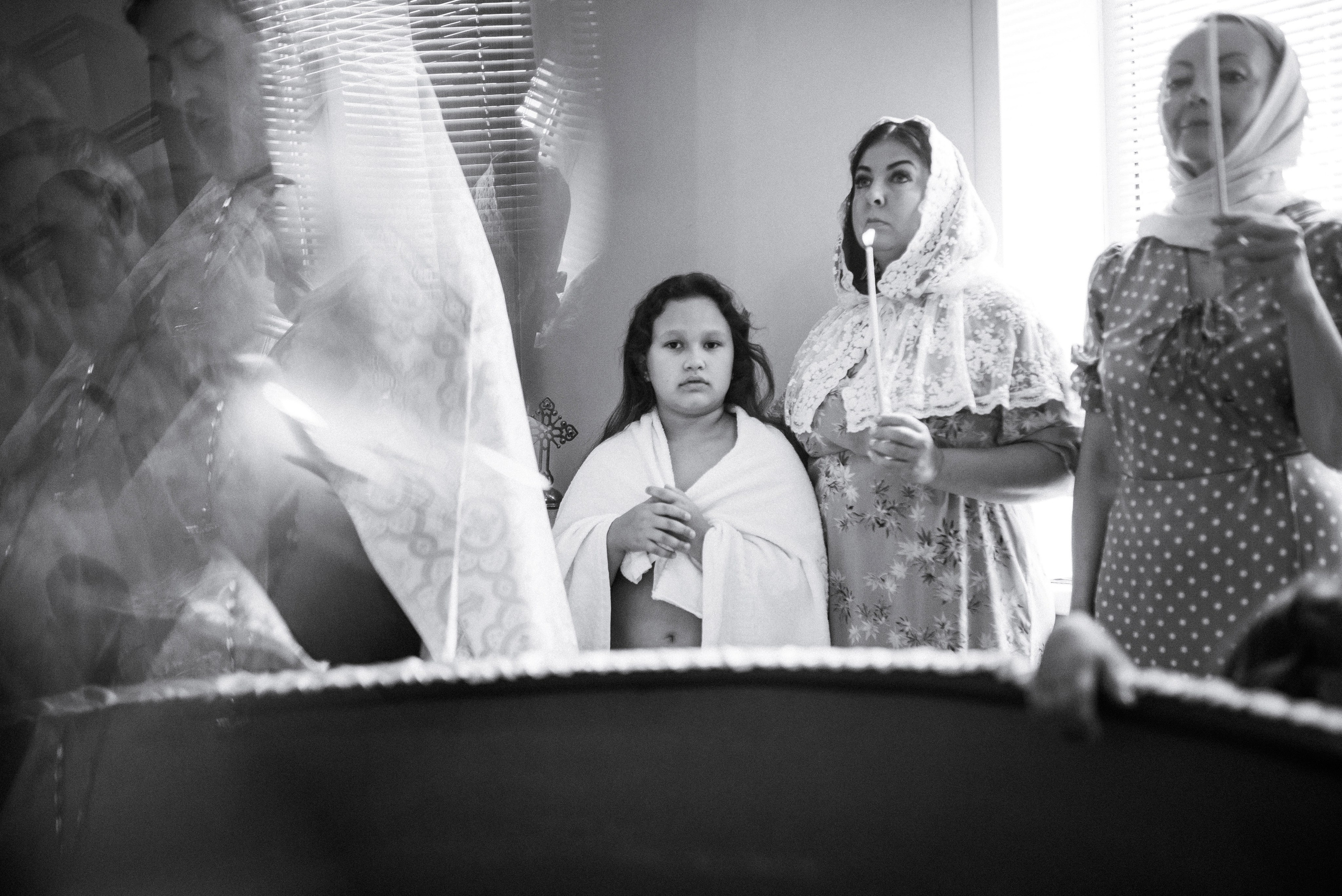 Крещение Даши и Алены. Семейный документальный фотограф в Волгограде Мариэта Додина