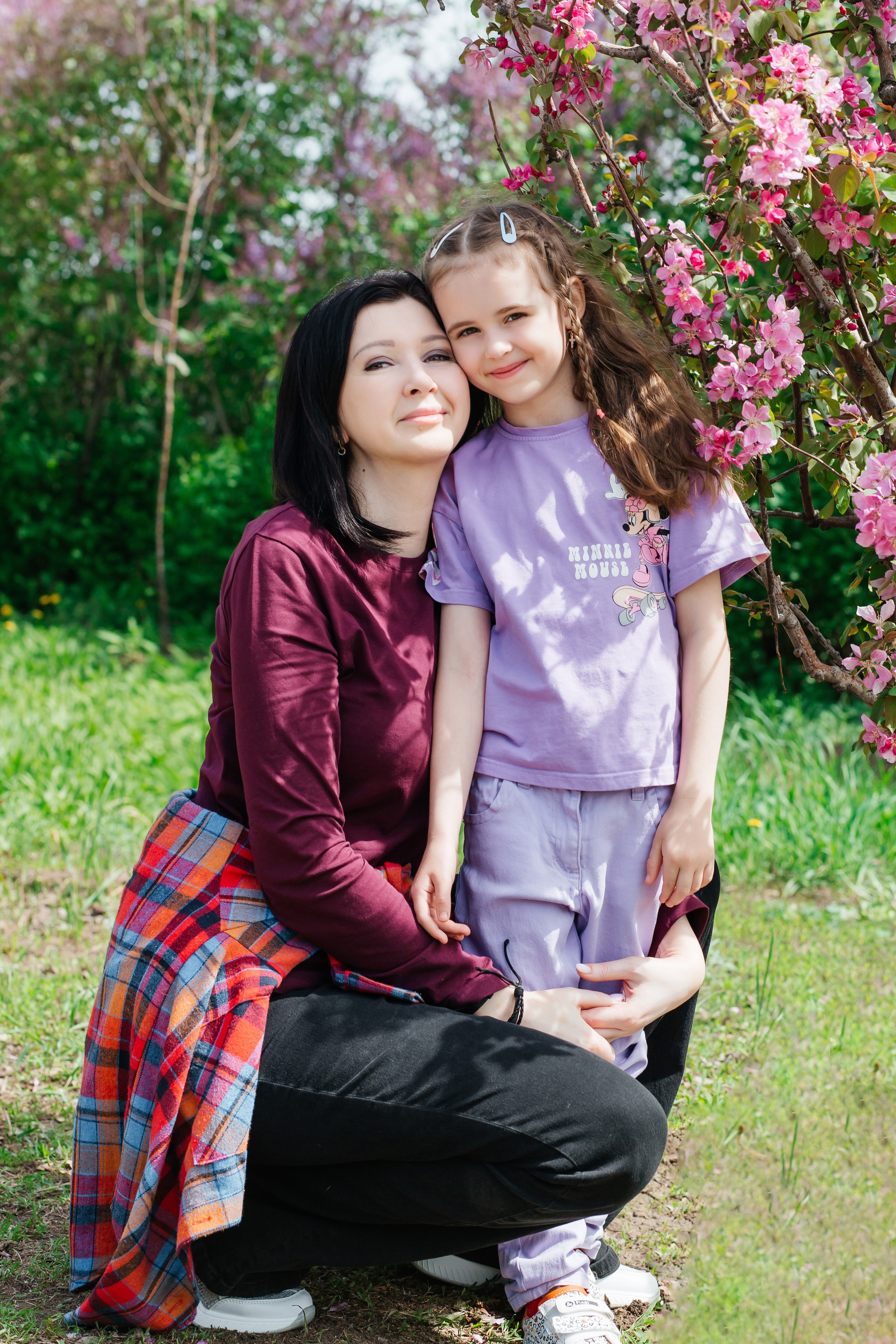 Надюша с дочкой цветение. Женский фотограф в Оренбурге Ирина Заводчикова