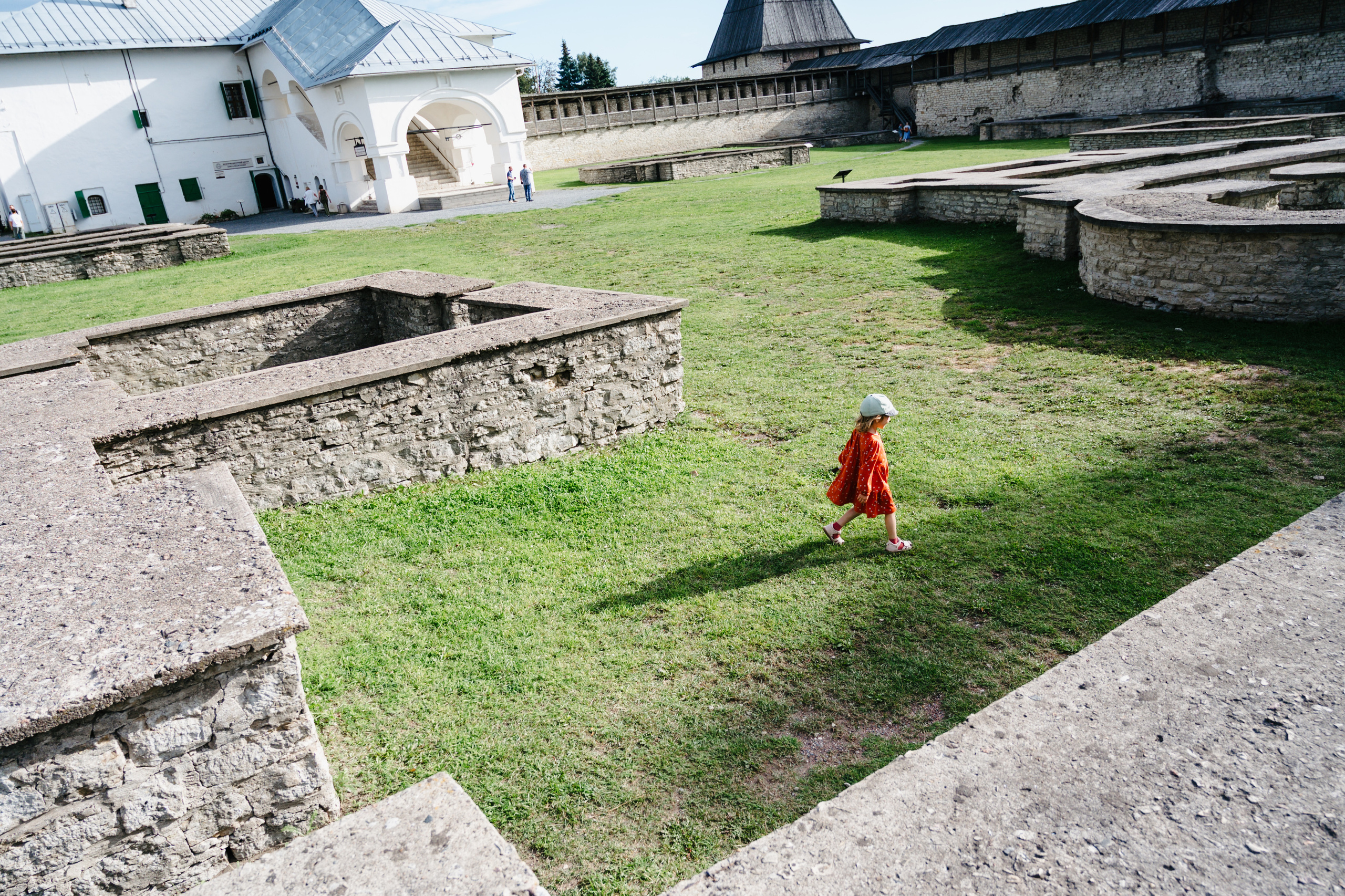 Путешествие: Псков, Изборск, Печоры