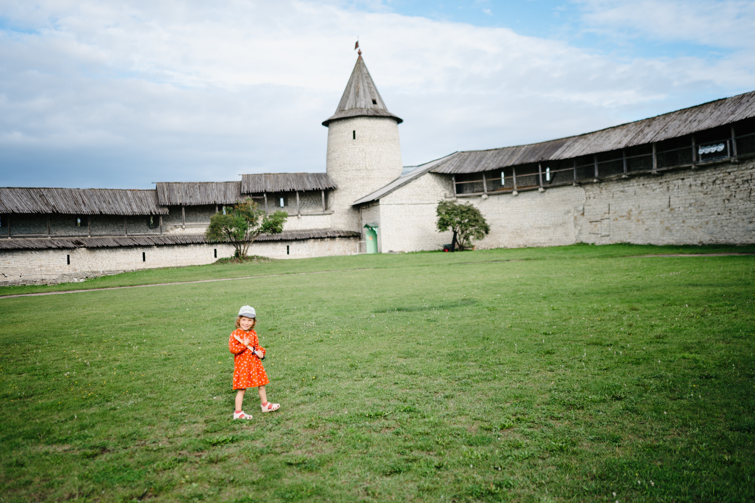 Путешествие: Псков, Изборск, Печоры
