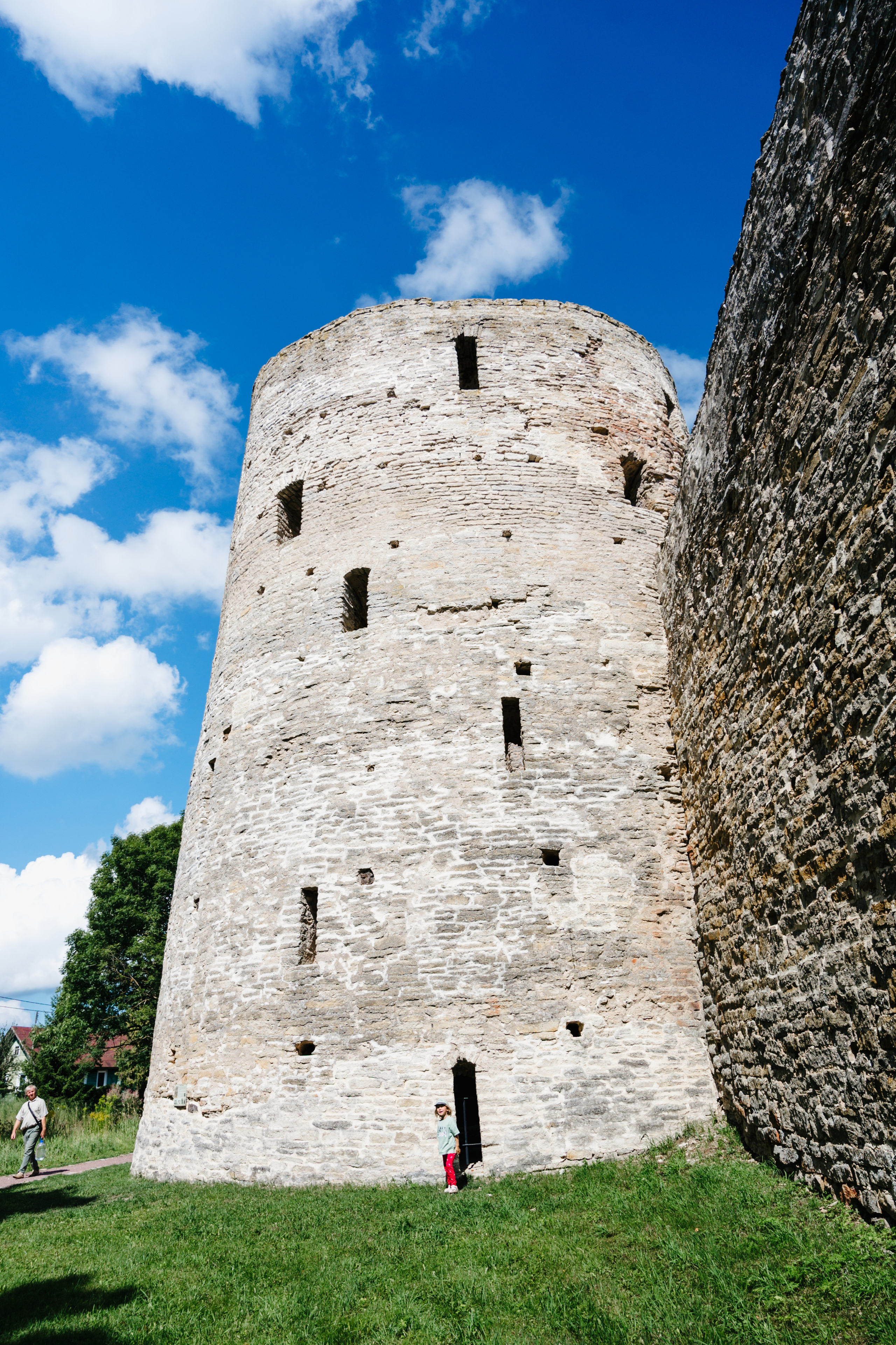 Путешествие: Псков, Изборск, Печоры