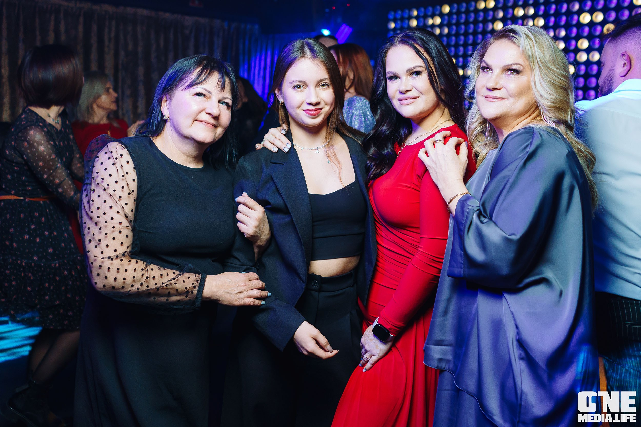 Фоторепортаж из караоке-клуба Эйфория. One Media Life: фоторепортажи, фотоотчеты с мероприятий и заведений