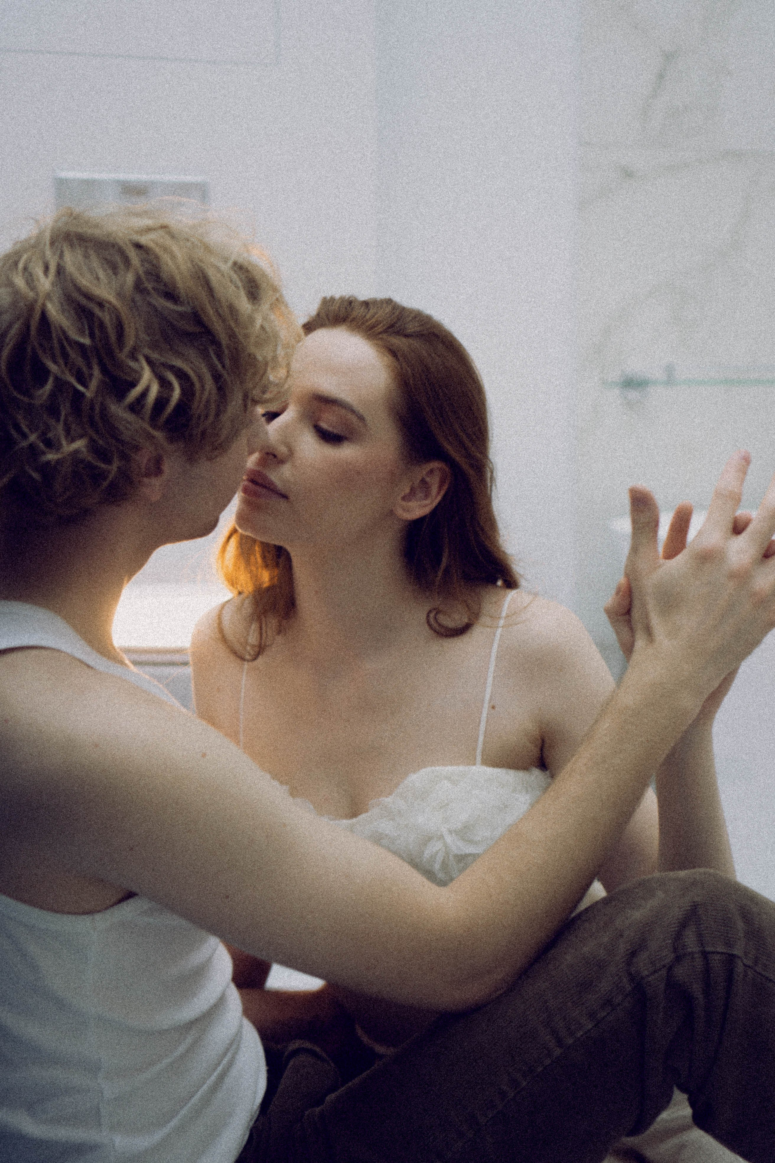 СВАДЕБНАЯ СЬЕМКА В ОТЕЛЕ. СБОРЫ ЖЕНИХА И НЕВЕСТЫ И ТАКЖЕ ТОР И ПОДГОТОВКА К ПРОГУЛКЕ. Профессиональный фотограф, Санкт-Петербург — Виктория Богомолова