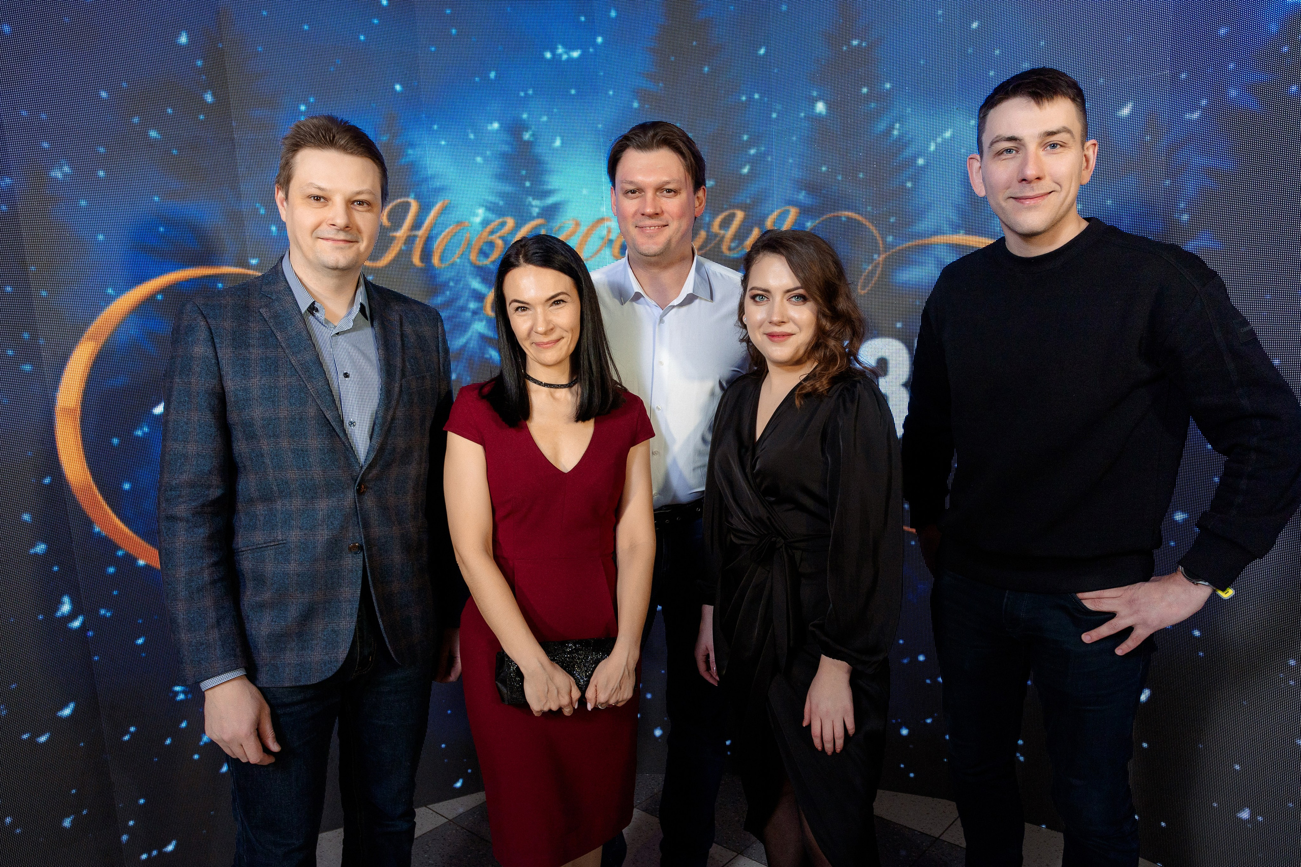 РЕПОРТАЖ: НОВЫЙ ГОД В ДК МЕТАЛЛУРГ. Профессиональный фотограф в Ижевске Леша Петров