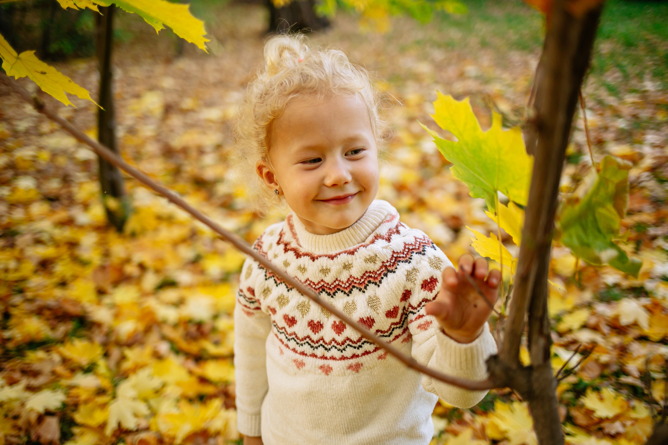 Юля, Анюта, Есения