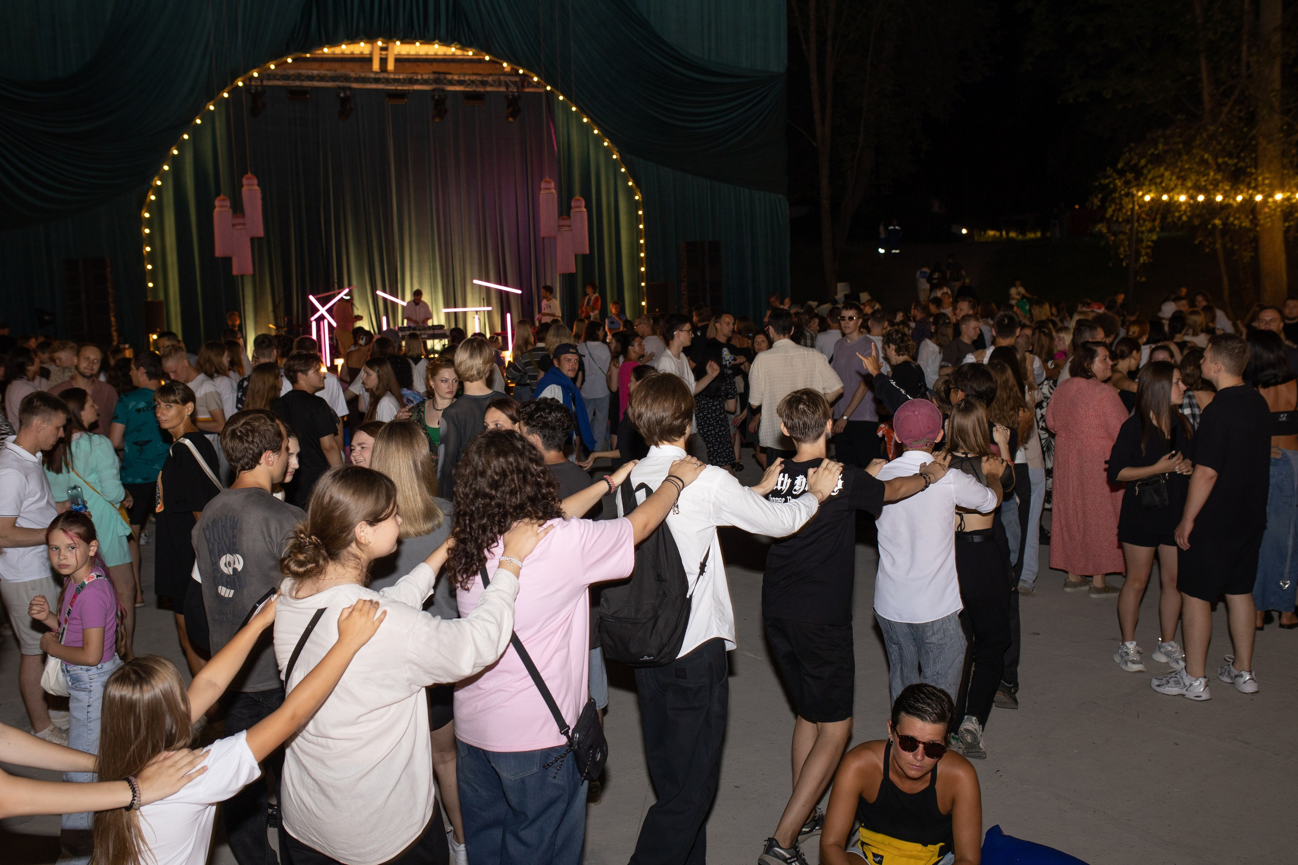 Трехдневный фотоотчет Выкса-фестиваль 2024. Фотограф городских и семейных событий Артем Карпухин