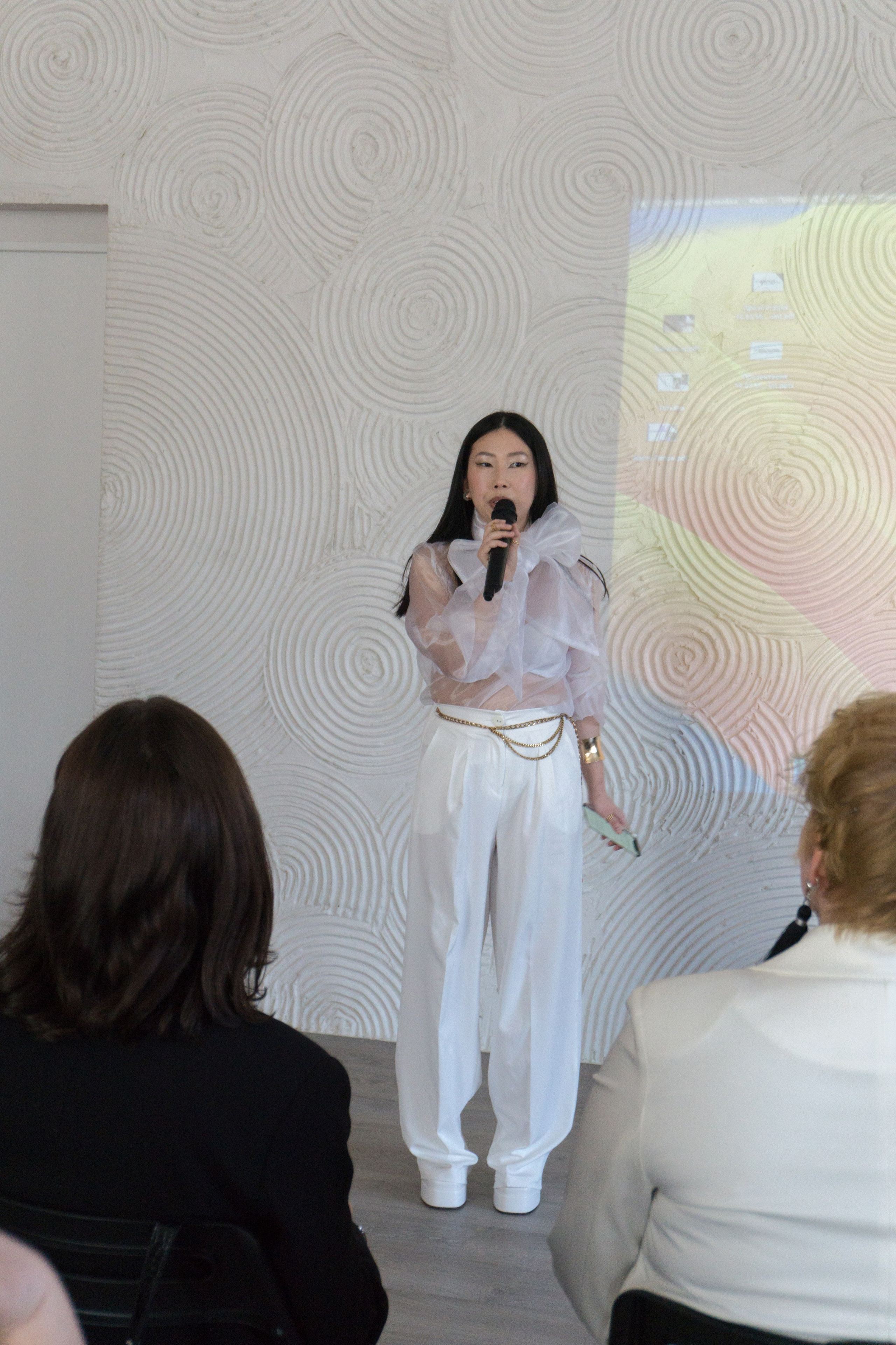 Женское мероприятие. Фотограф