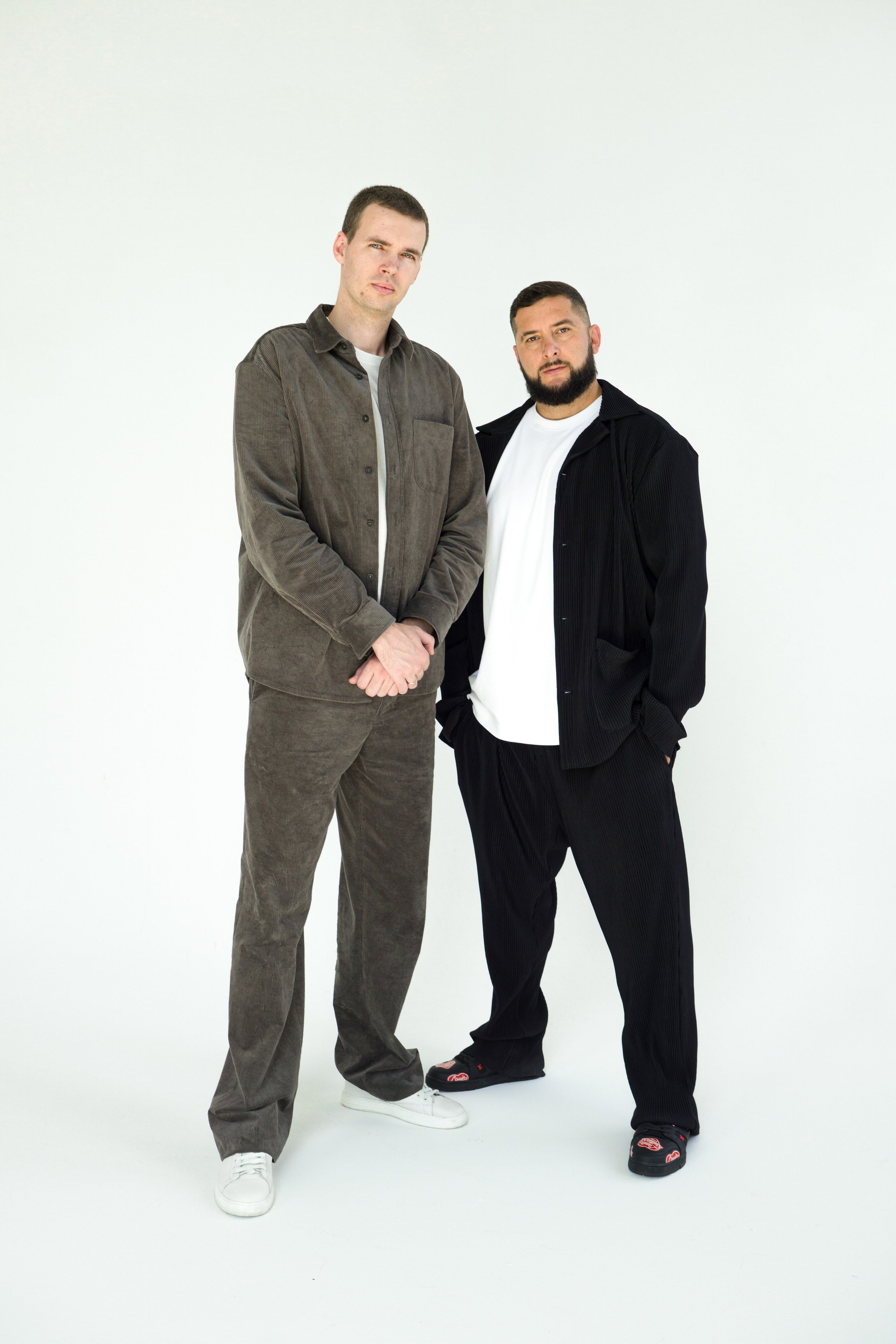 М и В. Фотограф