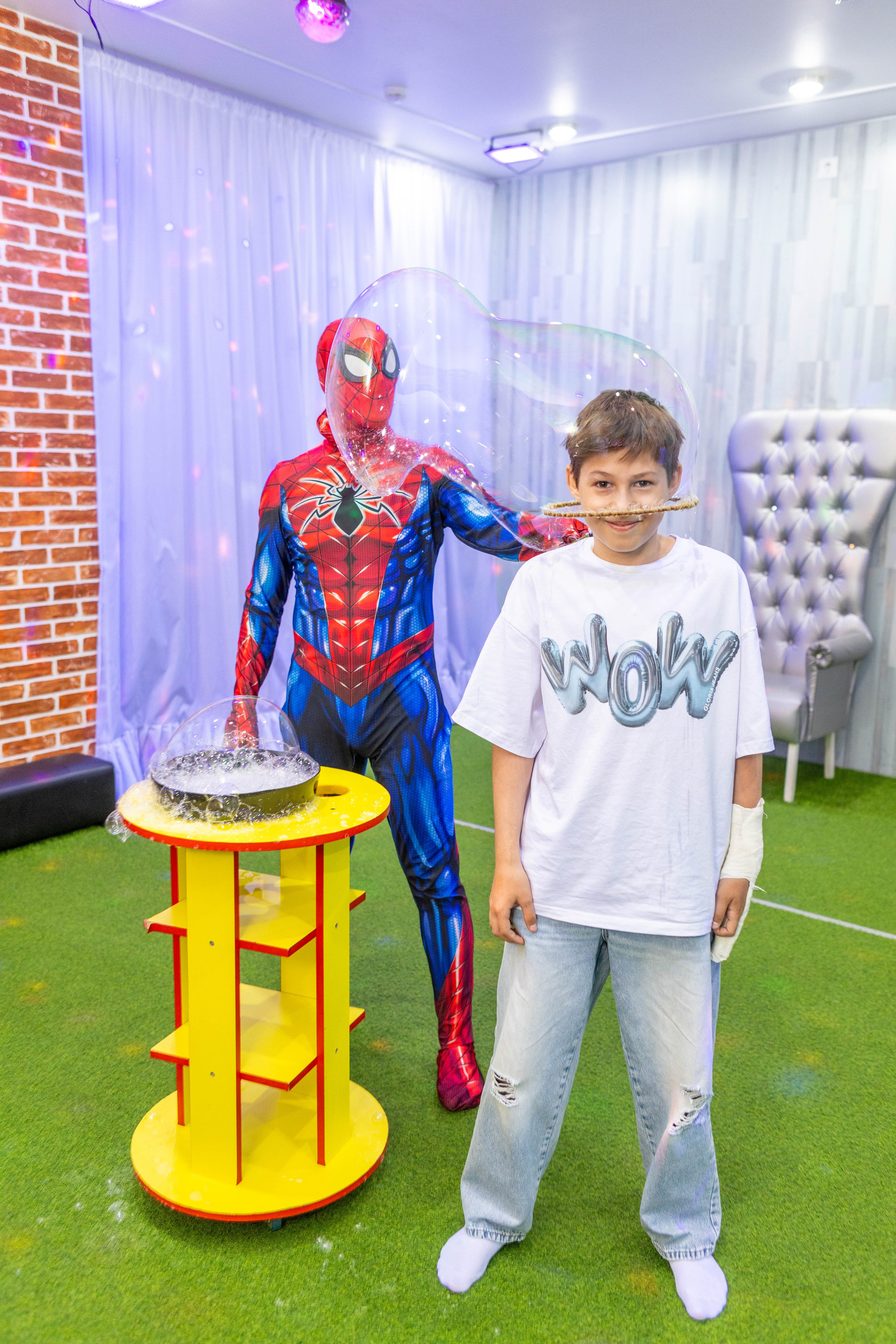 «Супергеройская вечеринка». Свадебный и предметный фотограф Ренат Каламперов