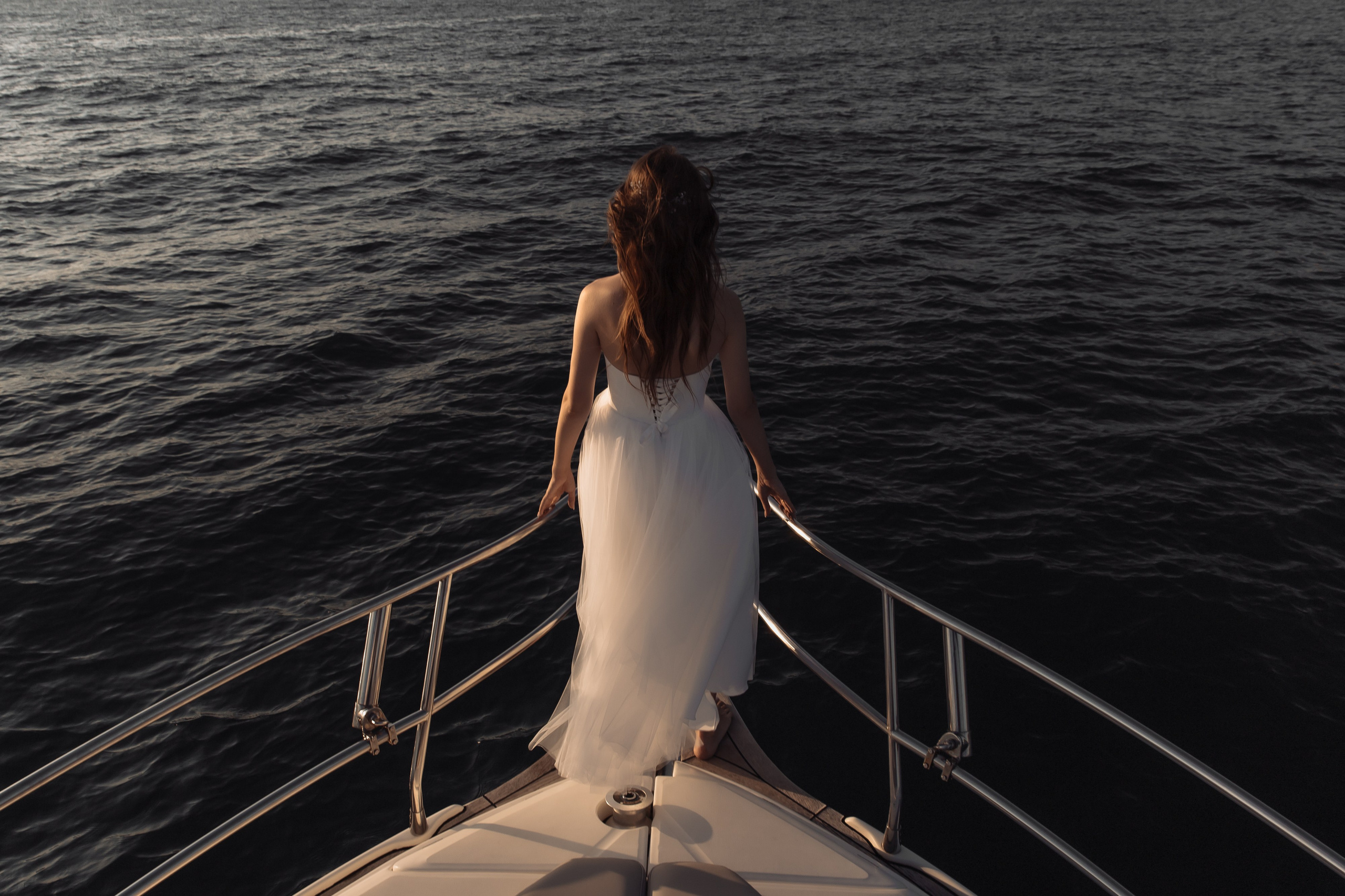 Роскошная фотосессия в Сочи на яхте. Свадебный фотограф в Абхазии, Сухум, Гагра, Сочи