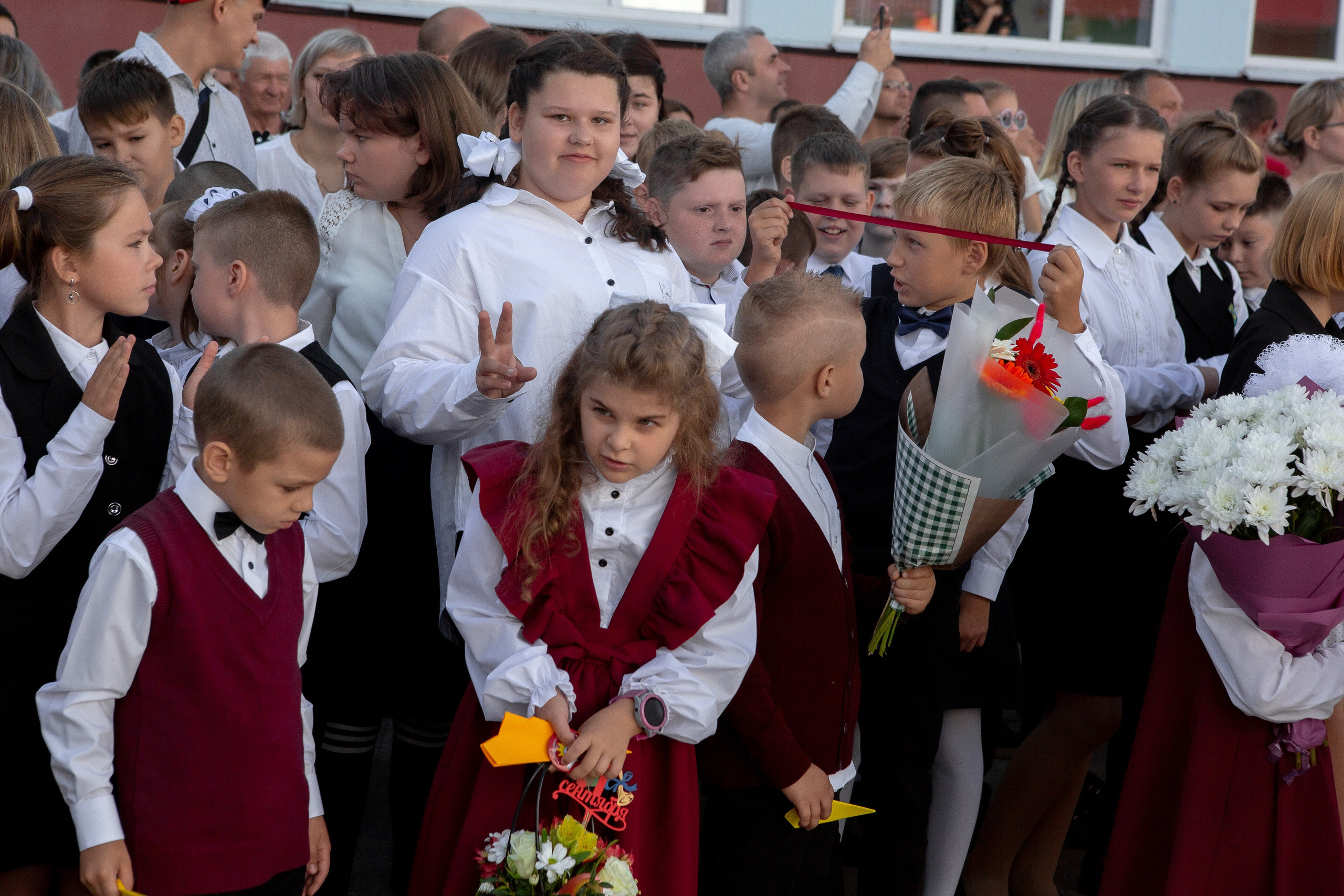 1 сентября 2023 г. 9 школа Мценск. Профессиональный фотограф в Мценске и Орловской области