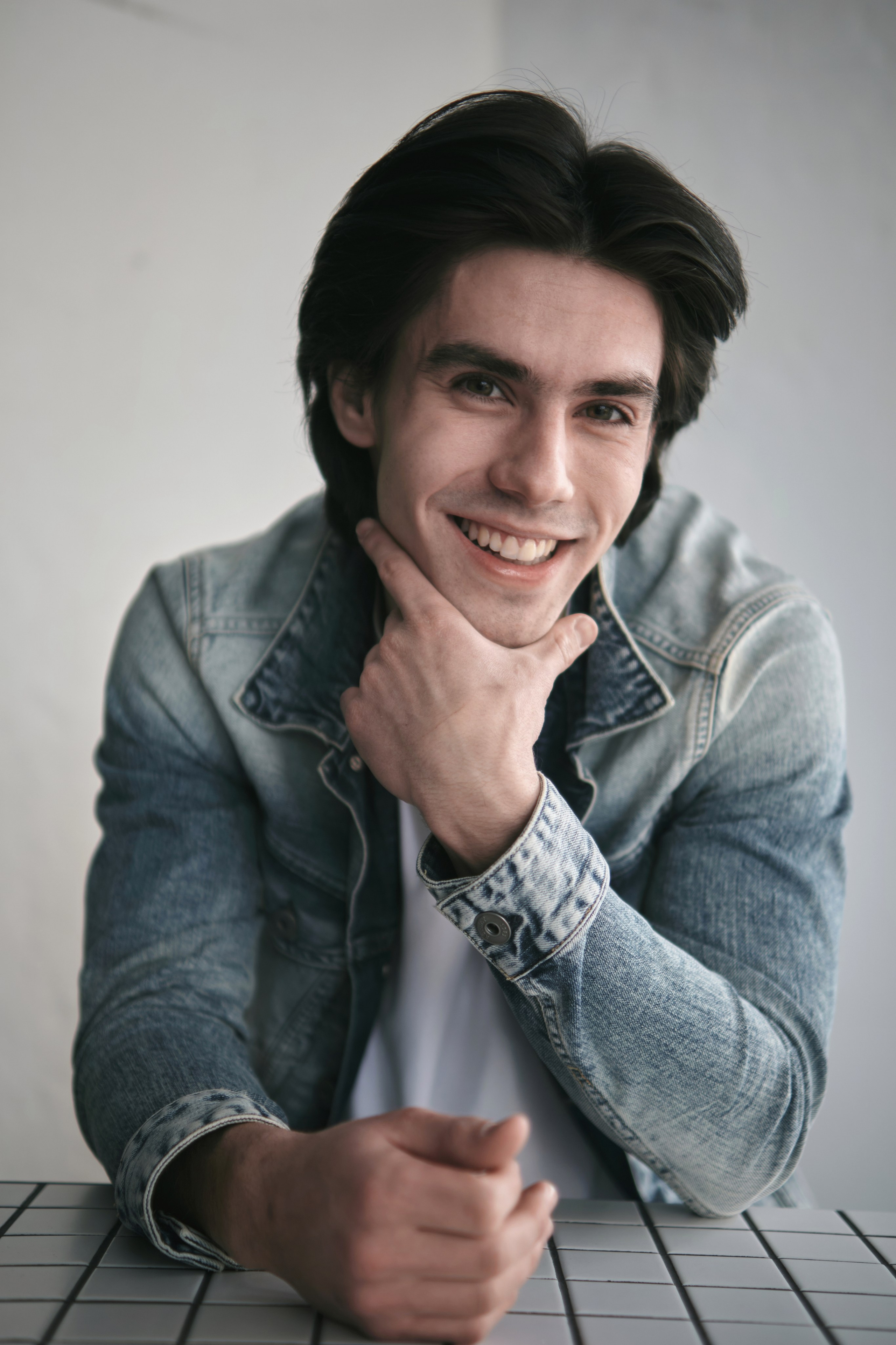 Артём — актёрские портреты. Фотограф в Москве Михаил Елизарьев