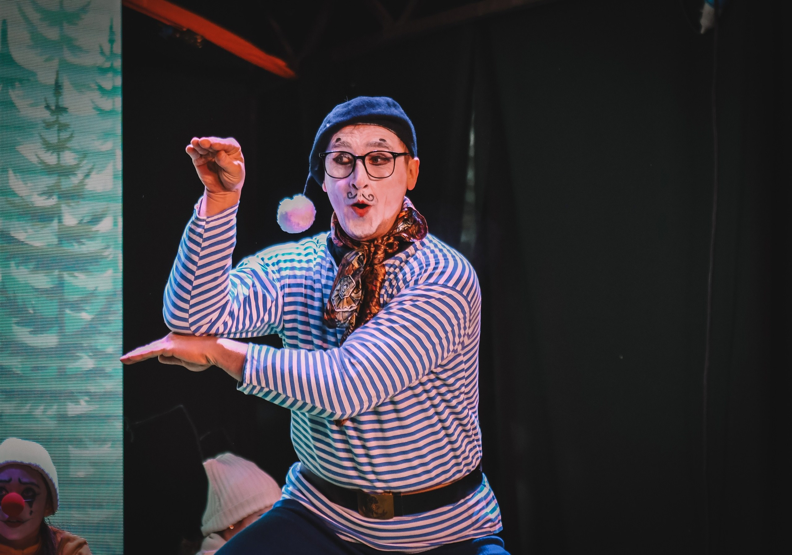 10 сосновых шишек. Kirillova Studio — мастерская декора и событий Юли Кирилловой