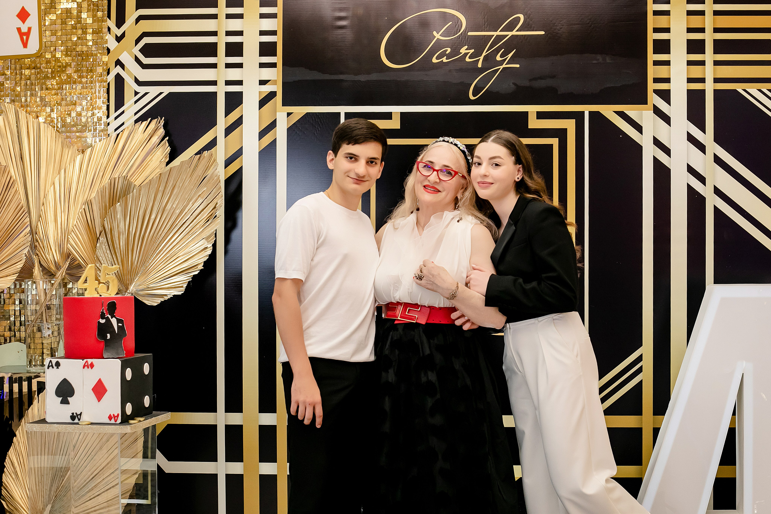 Съемки в ресторанах (свадьбы, юбилеи, выпускные вечера). Семейный и детский фотограф Марина Баладьян Сочи / Краснодар / Москва