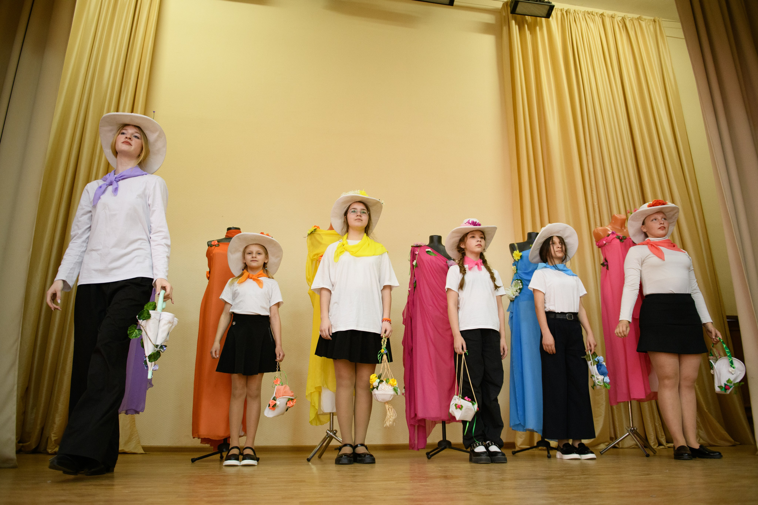 Фотосъемка конкурса молодых дизайнеров. Организация и проведение фотосъемок в Санкт-Петербурге. Фотограф Смирягин Илья