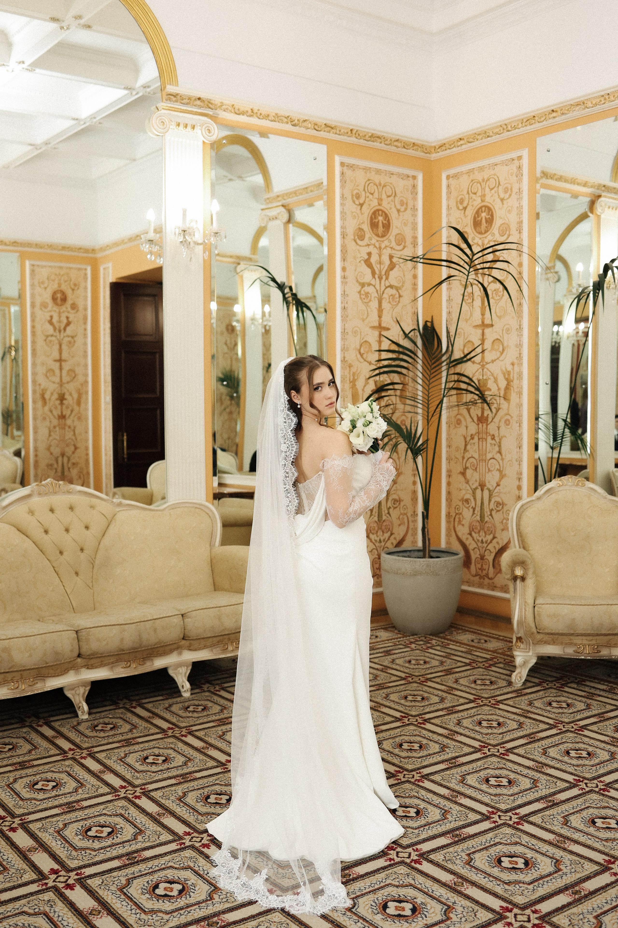 Свадебная фотосессия в отеле Radisson Blu Olympiyskiy