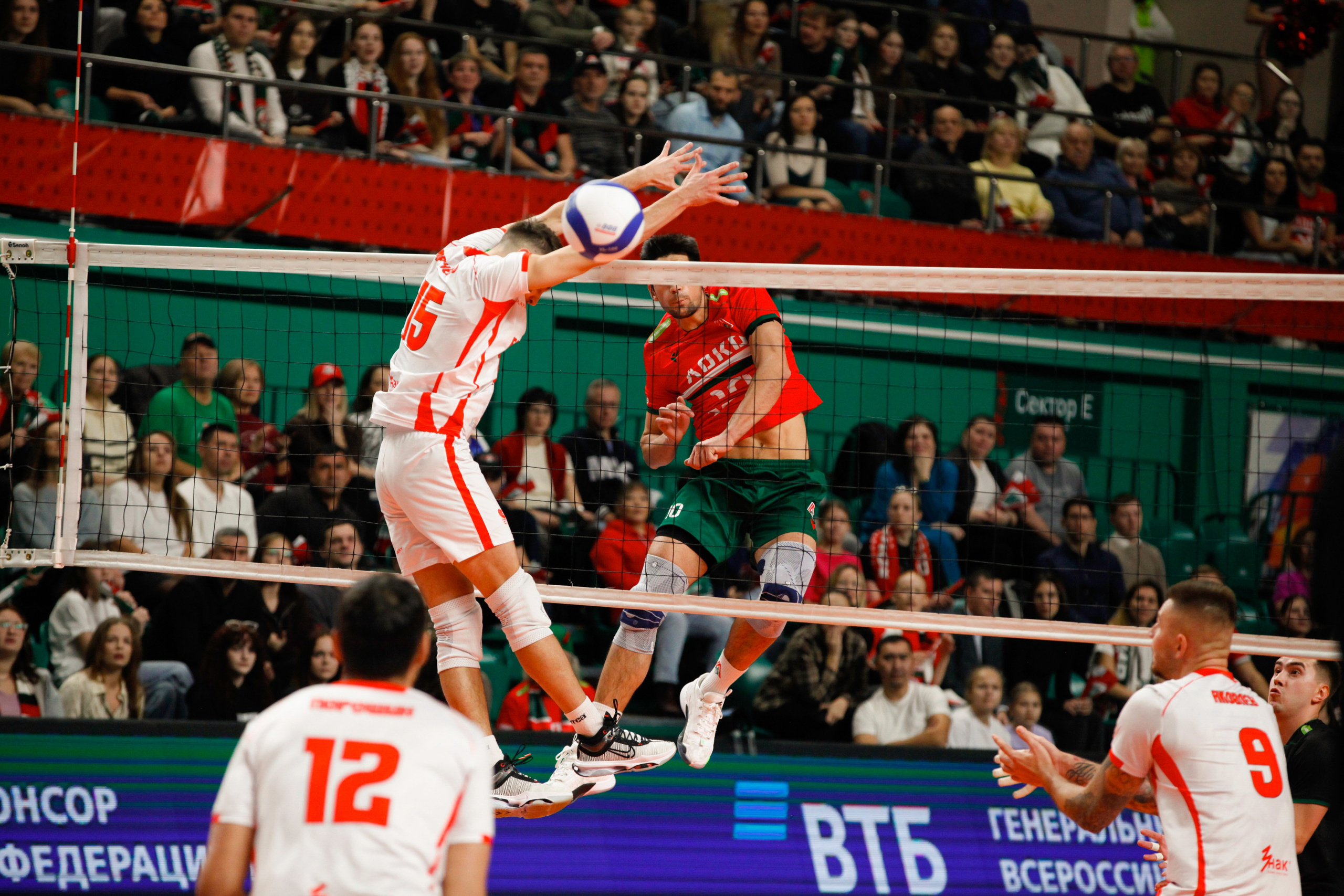 ВОЛЕЙБОЛ. Фото. Спортивный фотограф, трансляция, звук и свет в Новосибирске