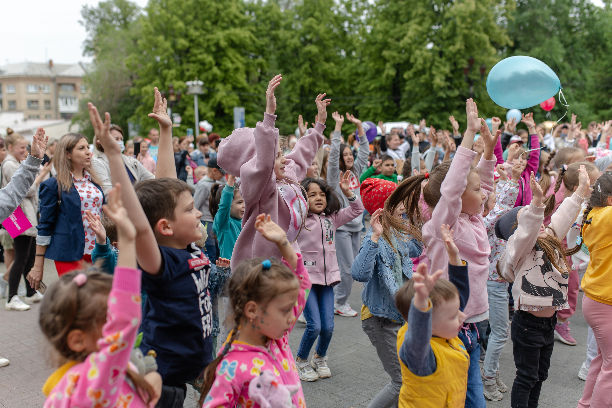 День защиты детей 2021 Парк Пушкина. Свадебный фотограф Екатеринбург/Челябинск — Любовь Волохова