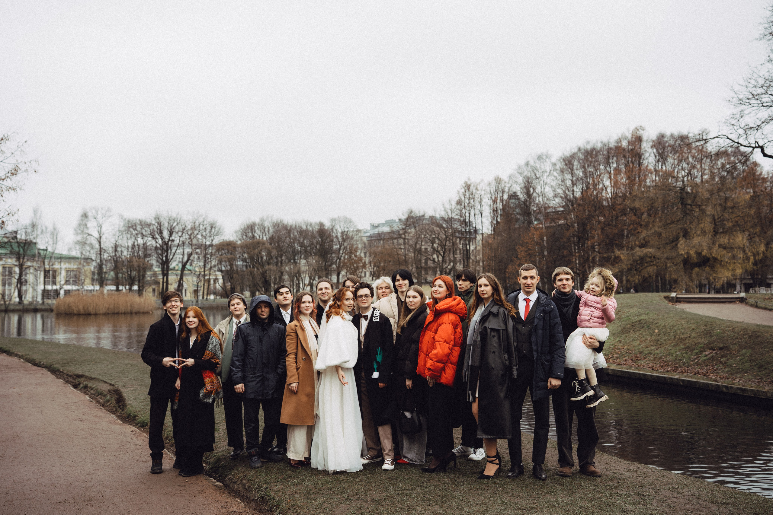 СВАДЕБНАЯ СЬЕМКА ВО ВТОРОМ ДВОРЦЕ С ГОСТЯМИ И ПРОГУЛКА В ТАВРИЧЕСКОМ САДУ. Профессиональный фотограф, Санкт-Петербург — Виктория Богомолова