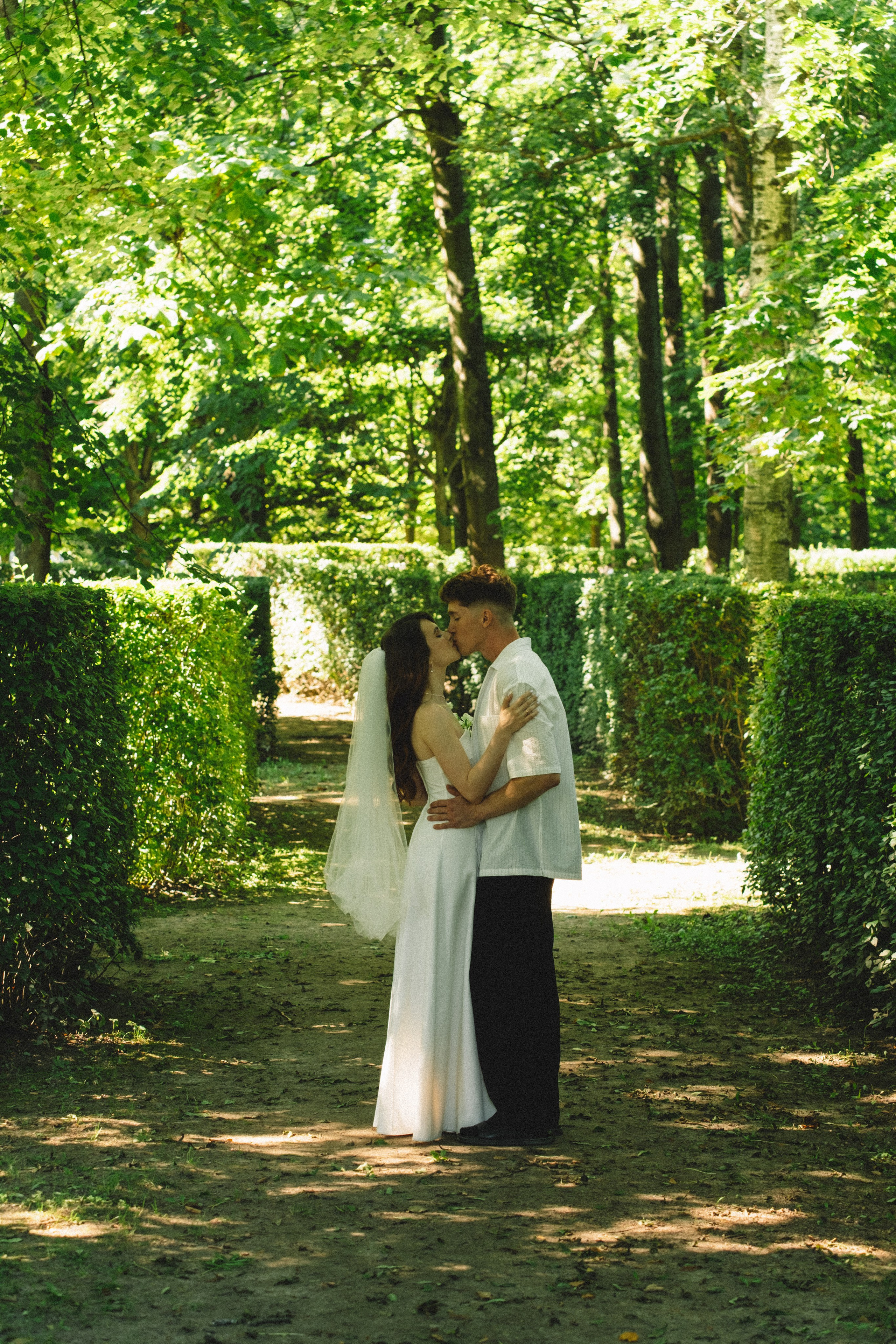 СВАДЕБНАЯ СЬЕМКА В ПЕТЕРГОФЕ И СЬЕМКА РЕПОРТАЖА В ЗАГСЕ ПЕТЕРГОФА. Профессиональный фотограф, Санкт-Петербург — Виктория Богомолова