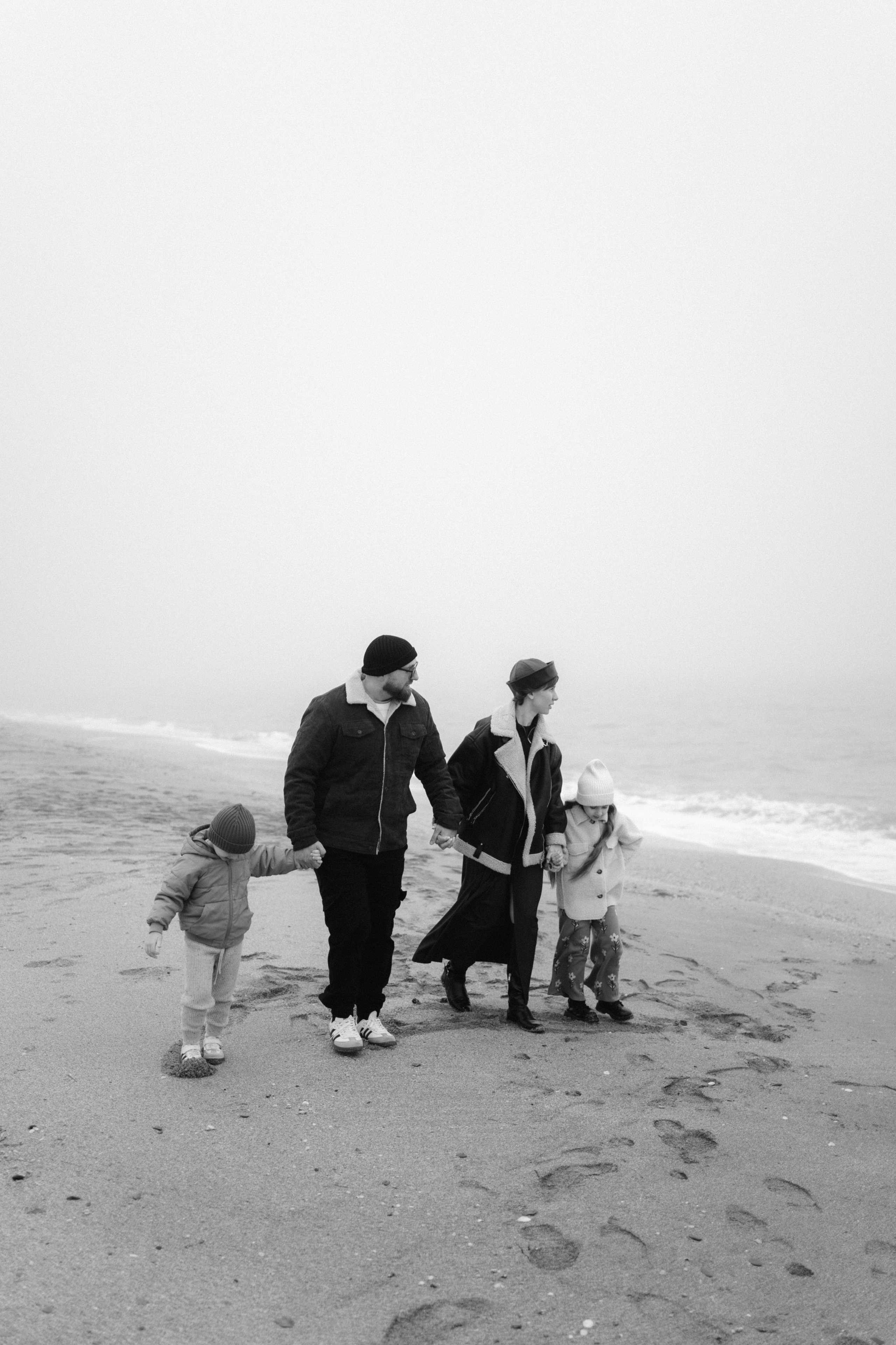 Твои, Мои, Наши