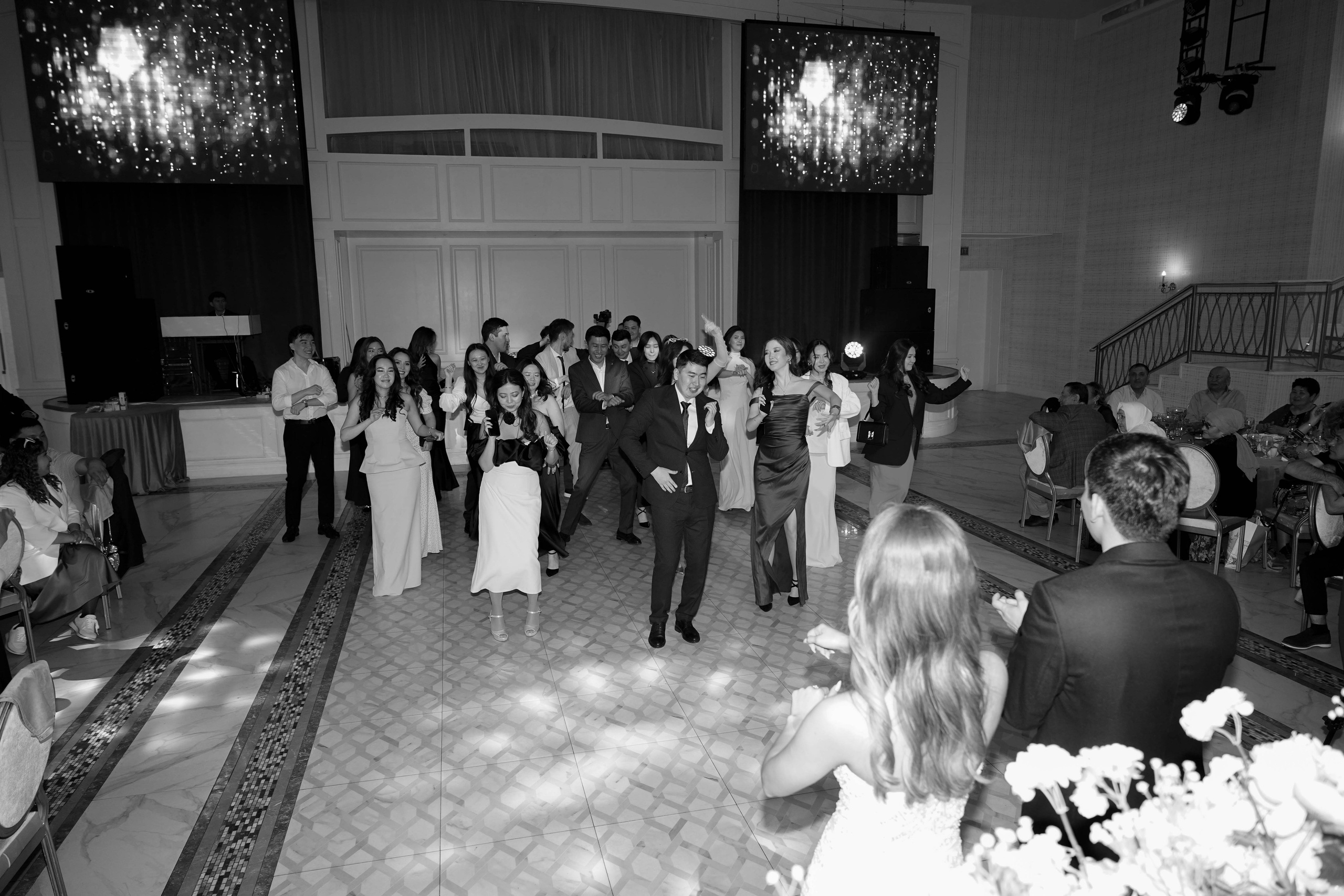 Dana uzatu. Фотограф Ернар Ержанов