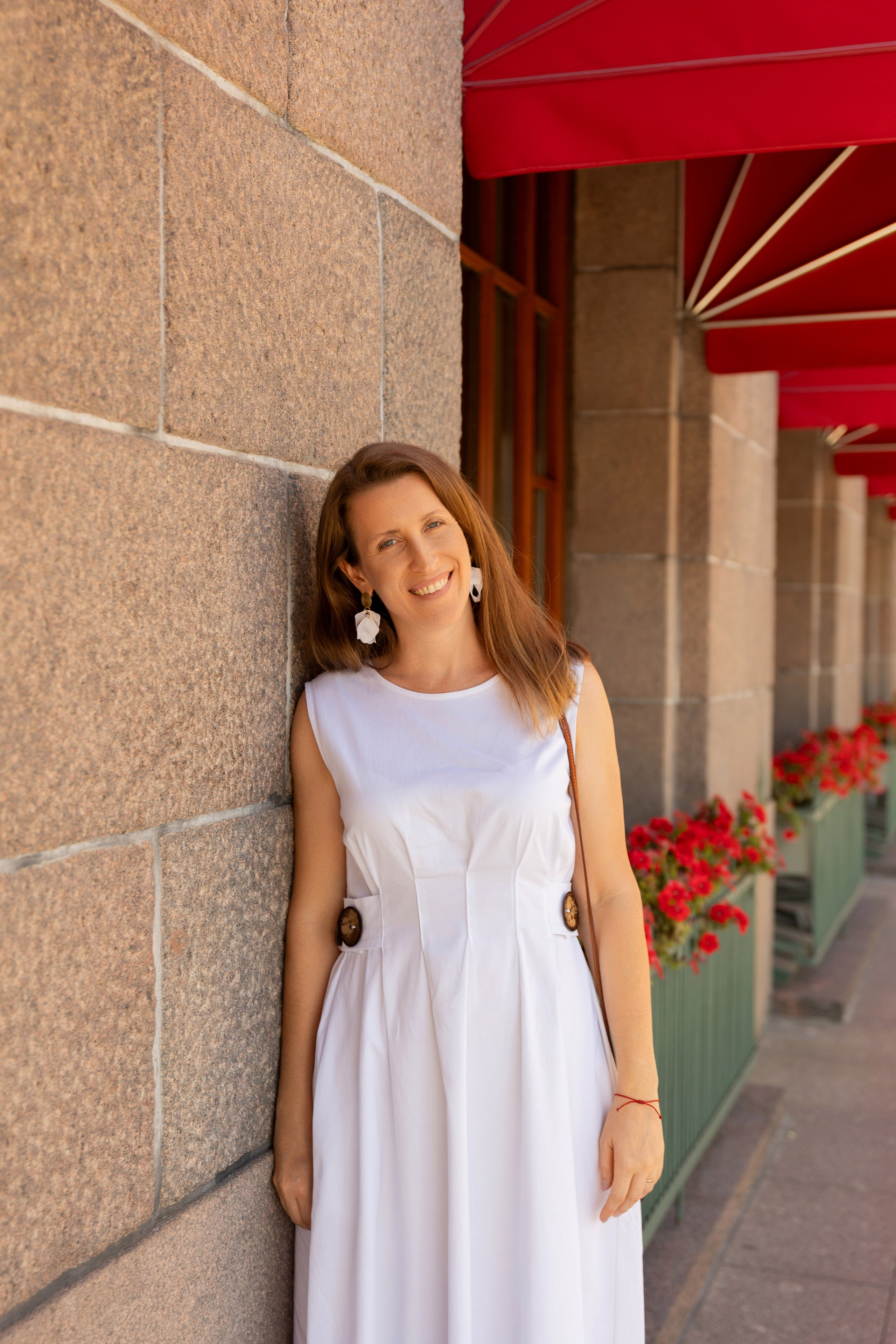 Фотопрогулка в центре с букетом красных роз. Семейный и свадебный фотограф в Санкт-Петербурге Татьяна Швыкова