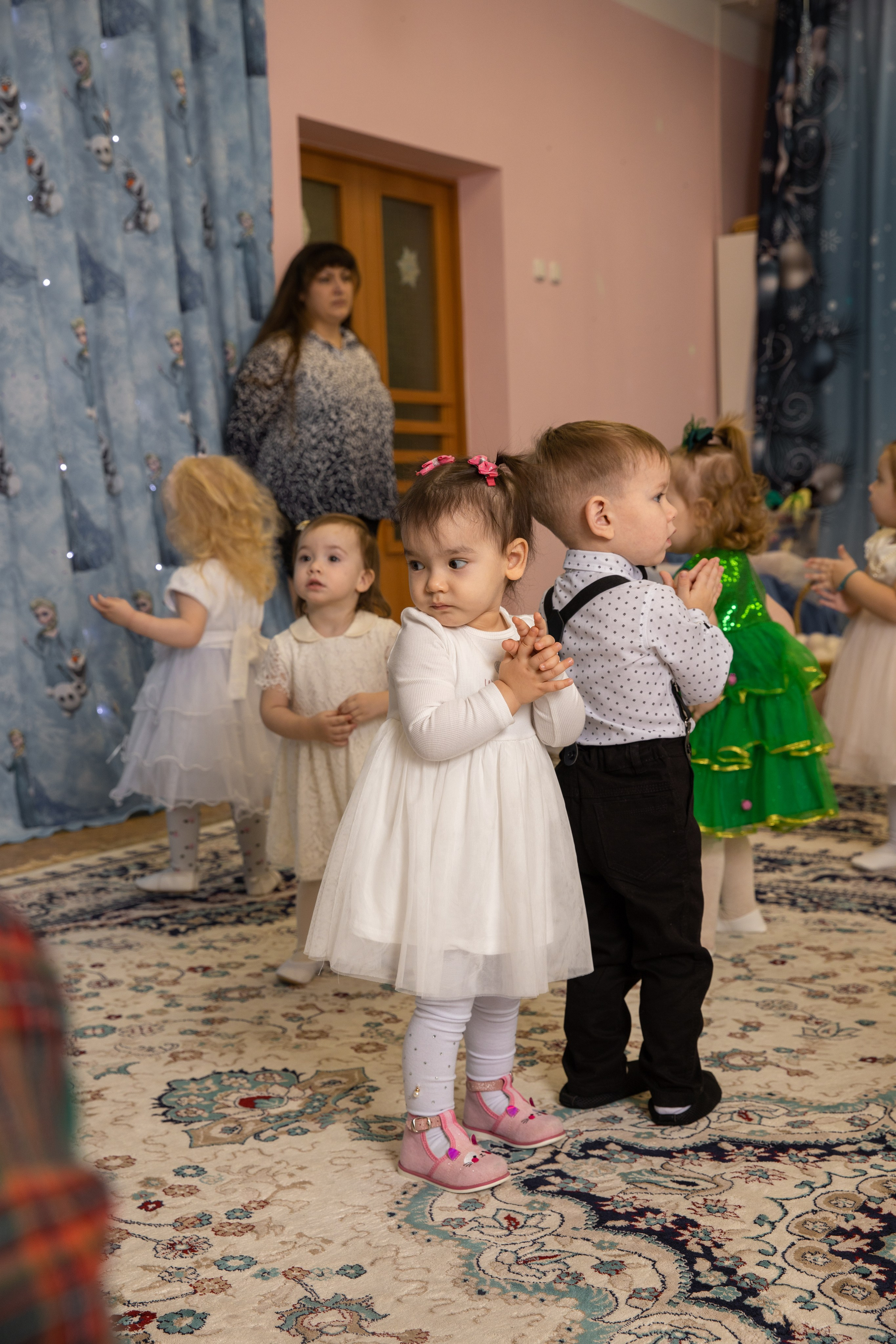 Новогодний утренник Успех. Фотограф в Железнодорожном и Балашихе