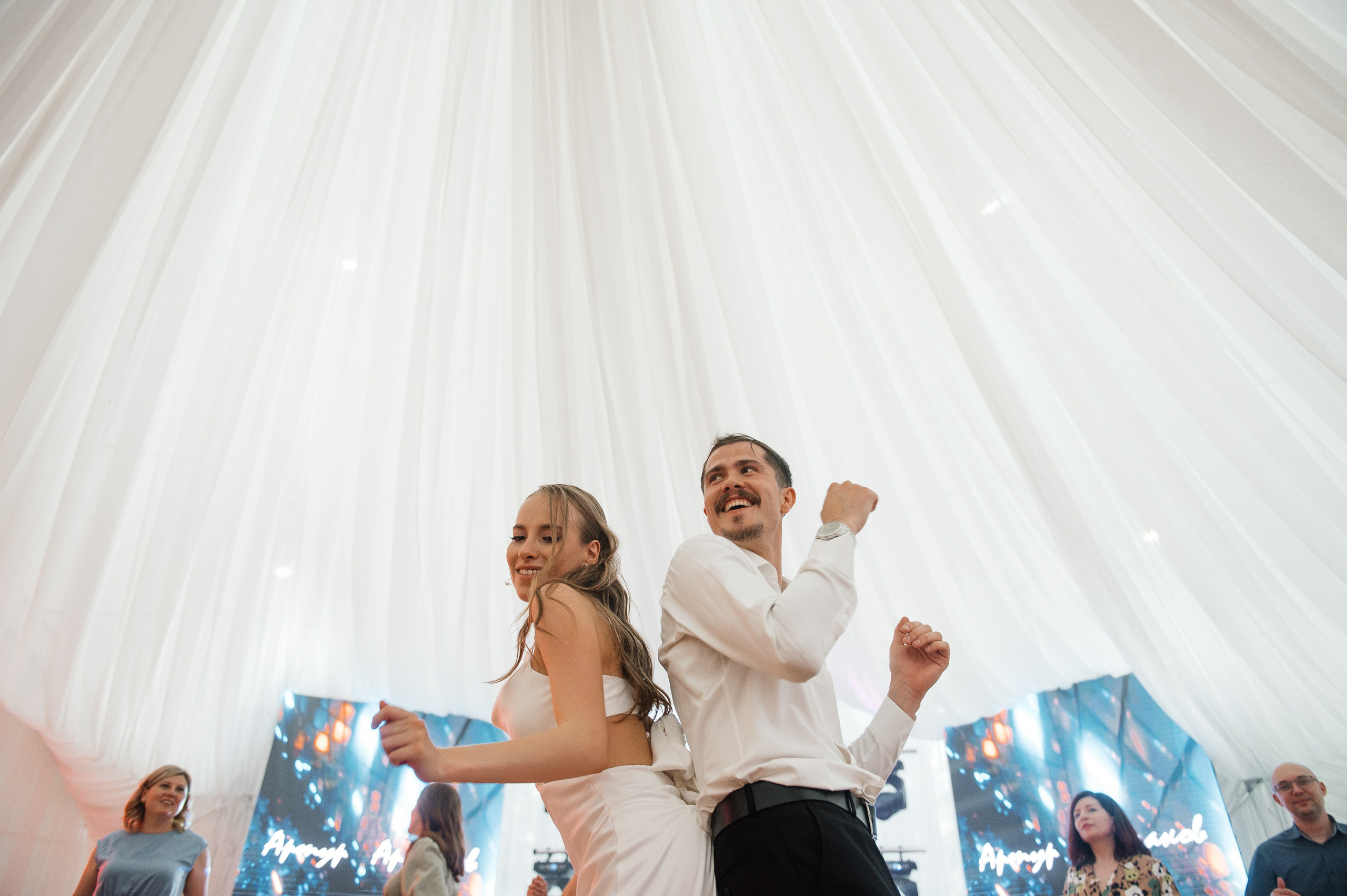 Вот такая заварушка. Свадебный фотограф Саша Базенко