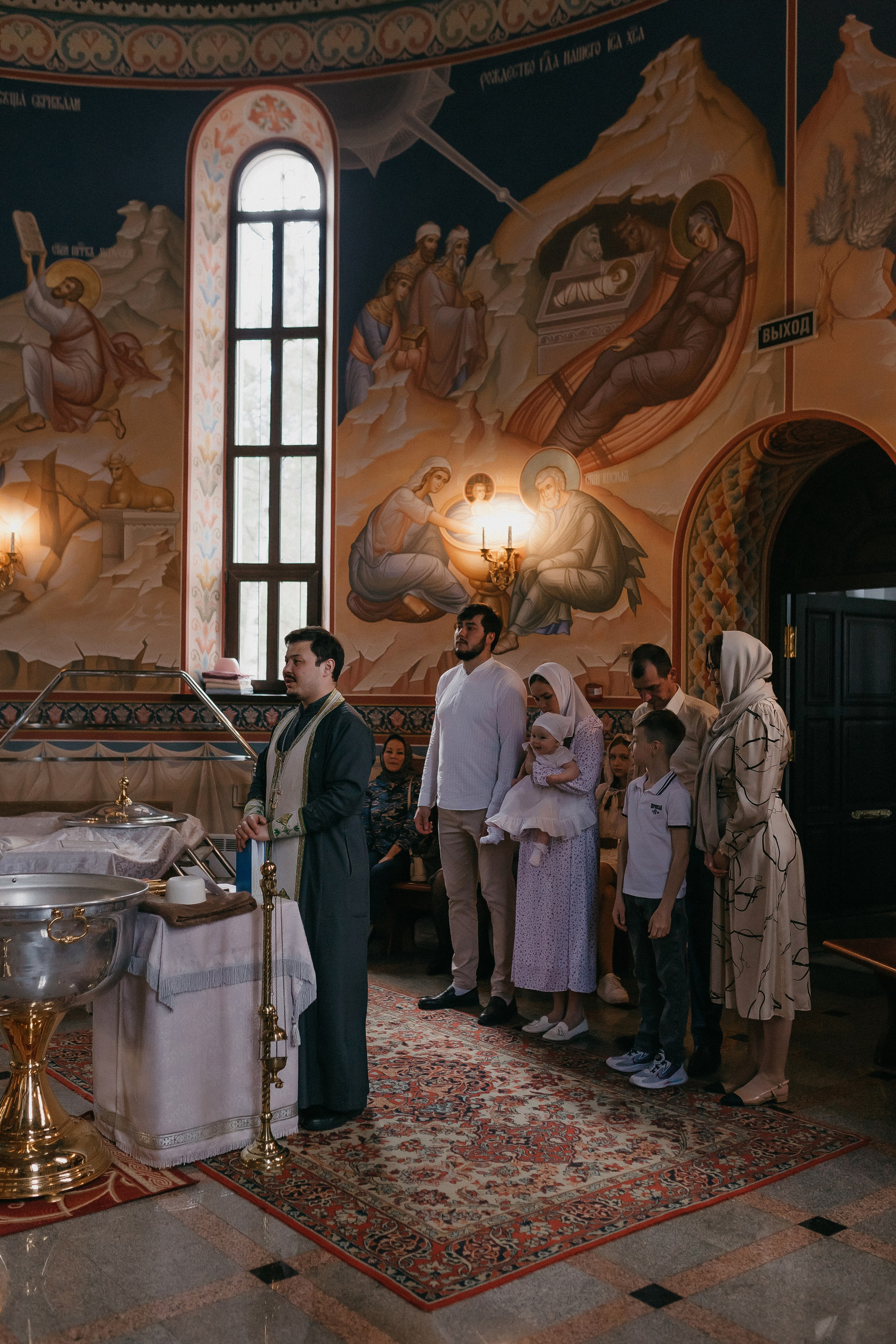 Крещение Артёма и Валерии. Храм Георгия Победоносца. Семейный фотограф в Сургуте