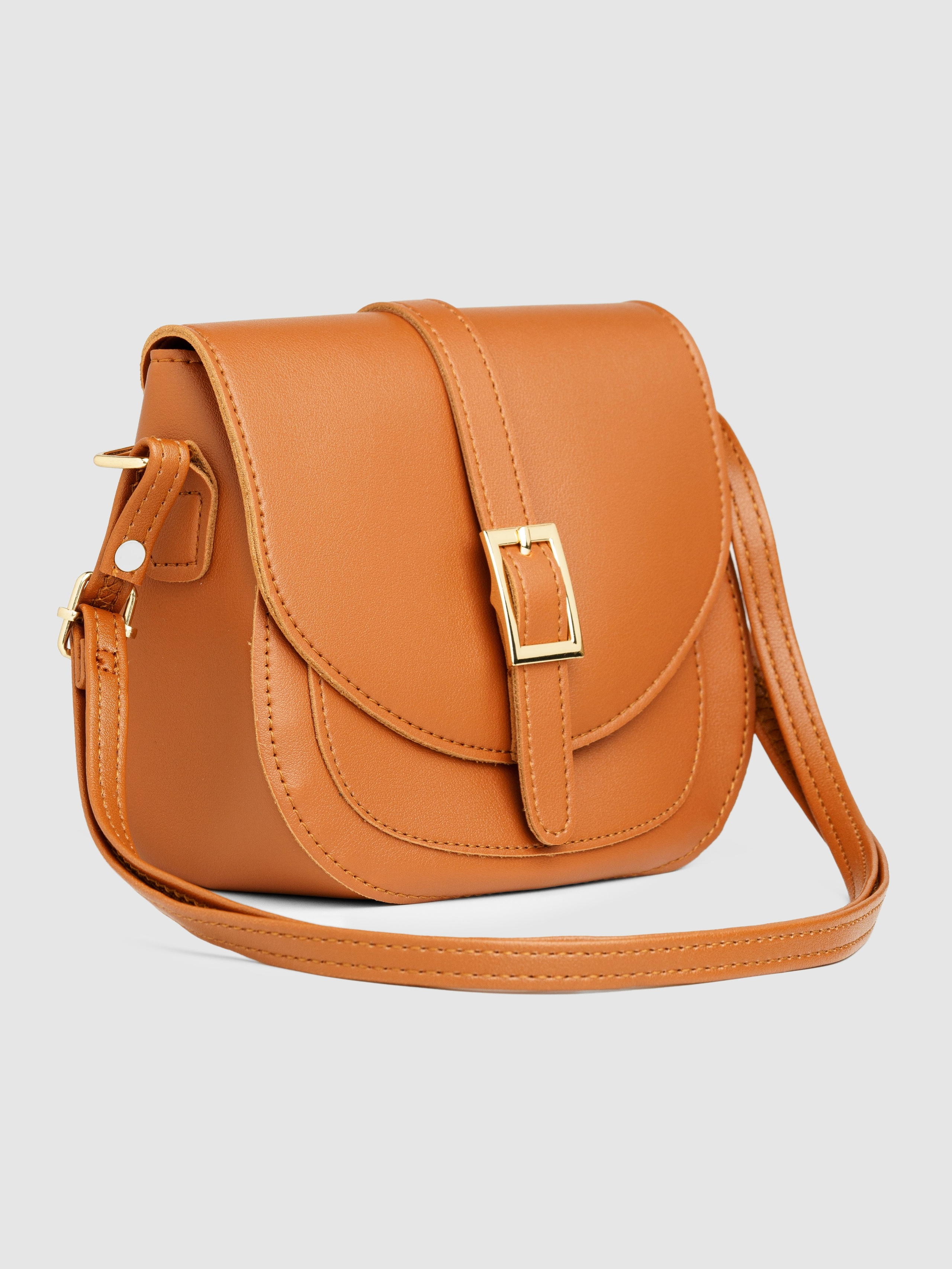 Предметная съемка сумок. KED Production — продакшн из СПб. Создаём фото, видео и контент, который помогает брендам и селлерам продавать больше