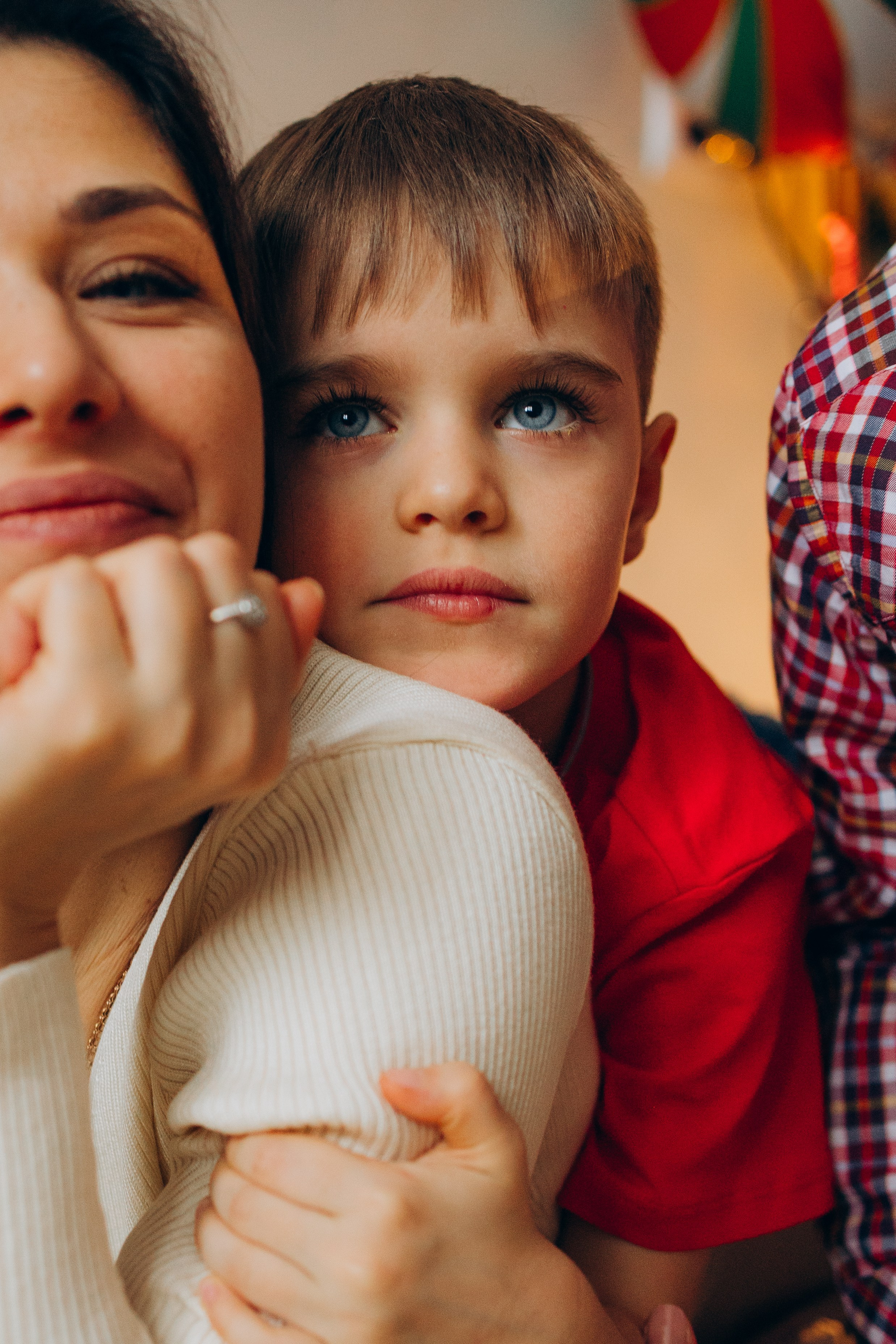 Семья — это тепло объятий и свет улыбок!. Фотограф Москва Светлана Кирюшина