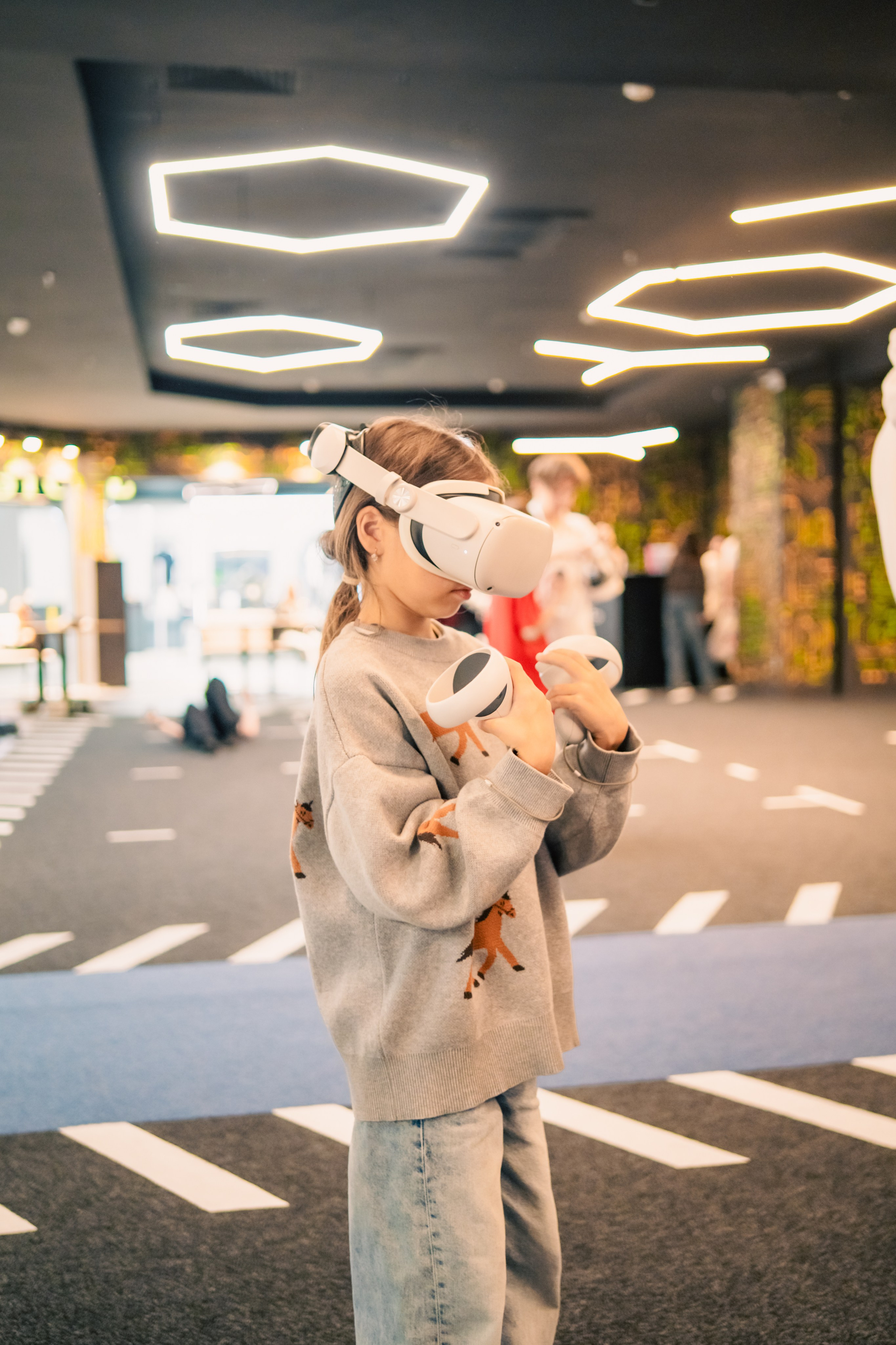 VR April-May. Felixtones