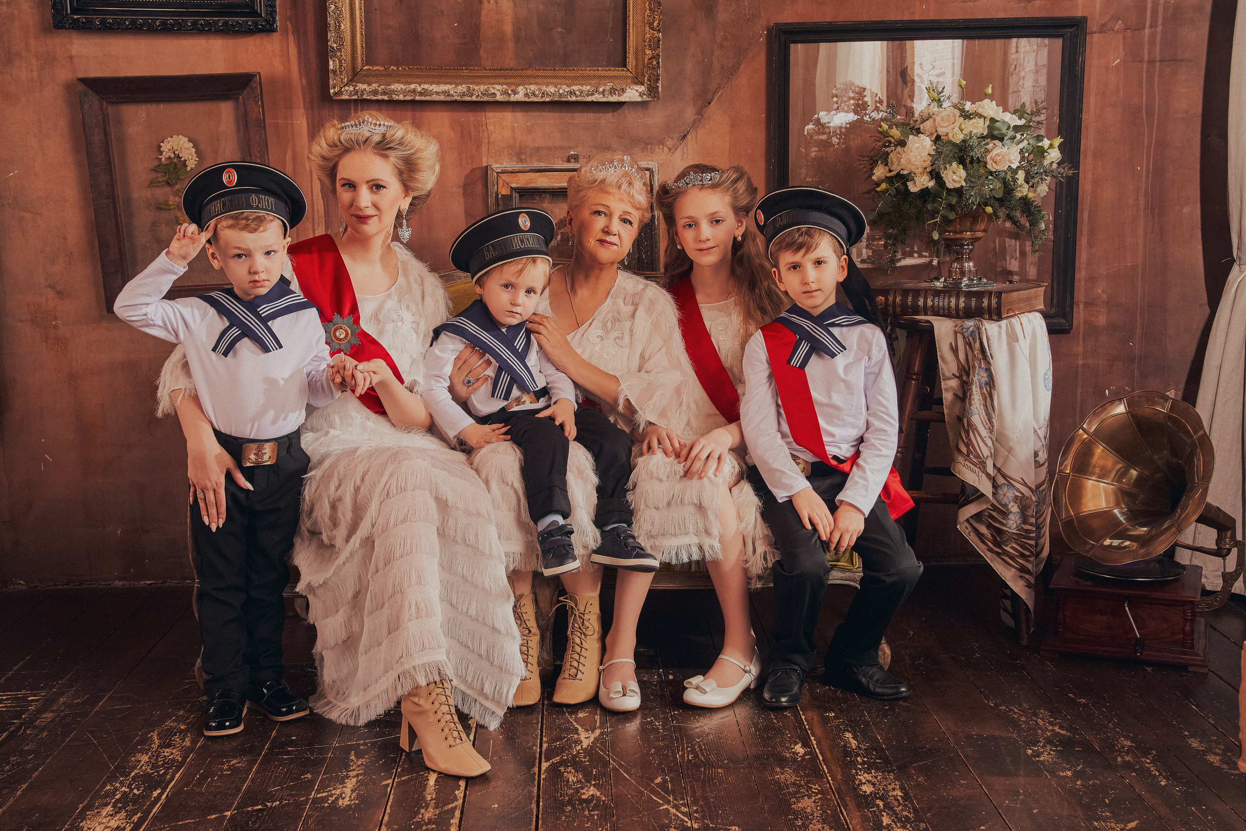 Роскошная Рождественская съемка парадный портрет для семейства Фалеевых. Андрей Лоос фотограф стилист Москва