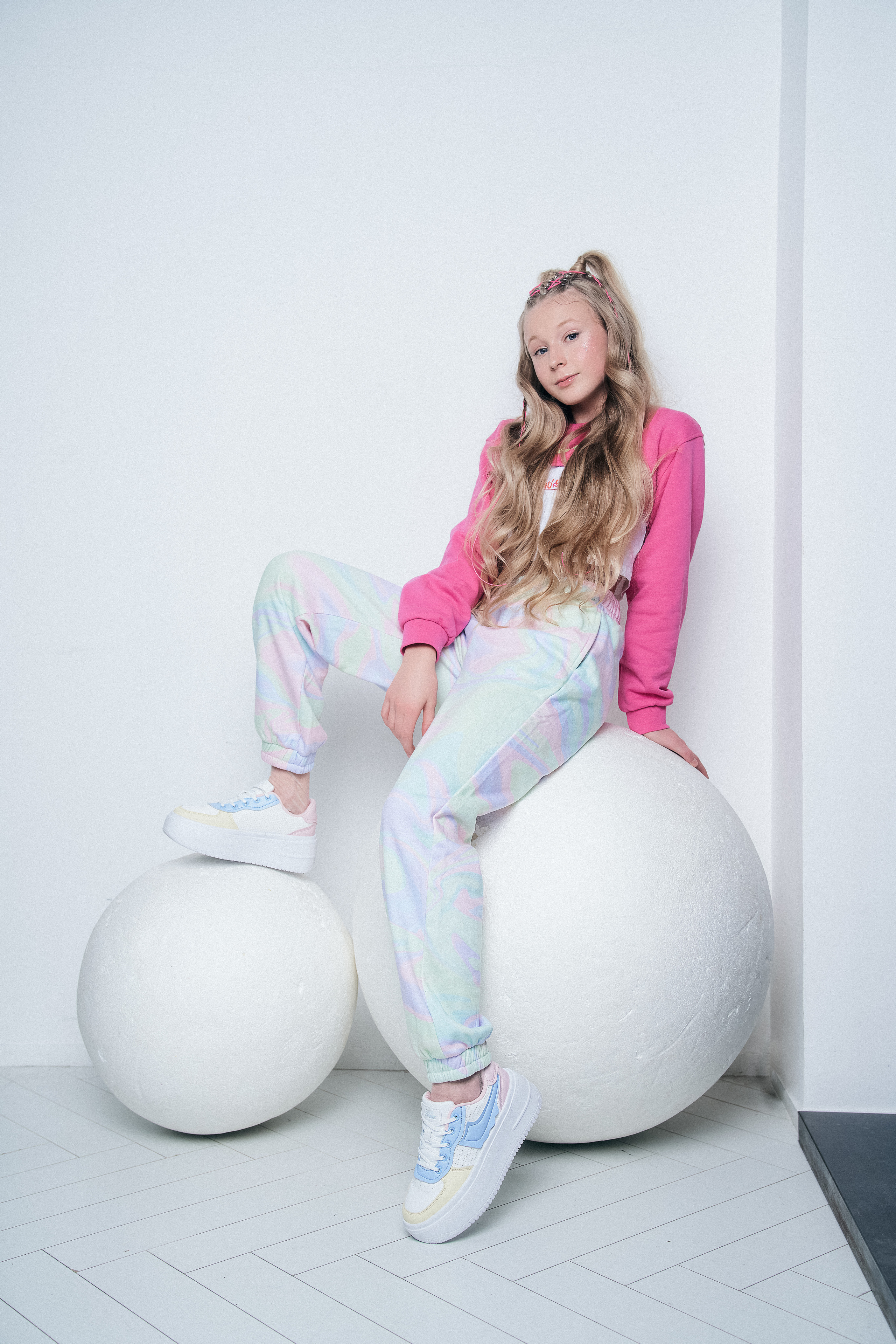 Фотосессия для конкурса «Детское Евровидение» для Тани Меженцевой. Андрей Лоос фотограф стилист Москва