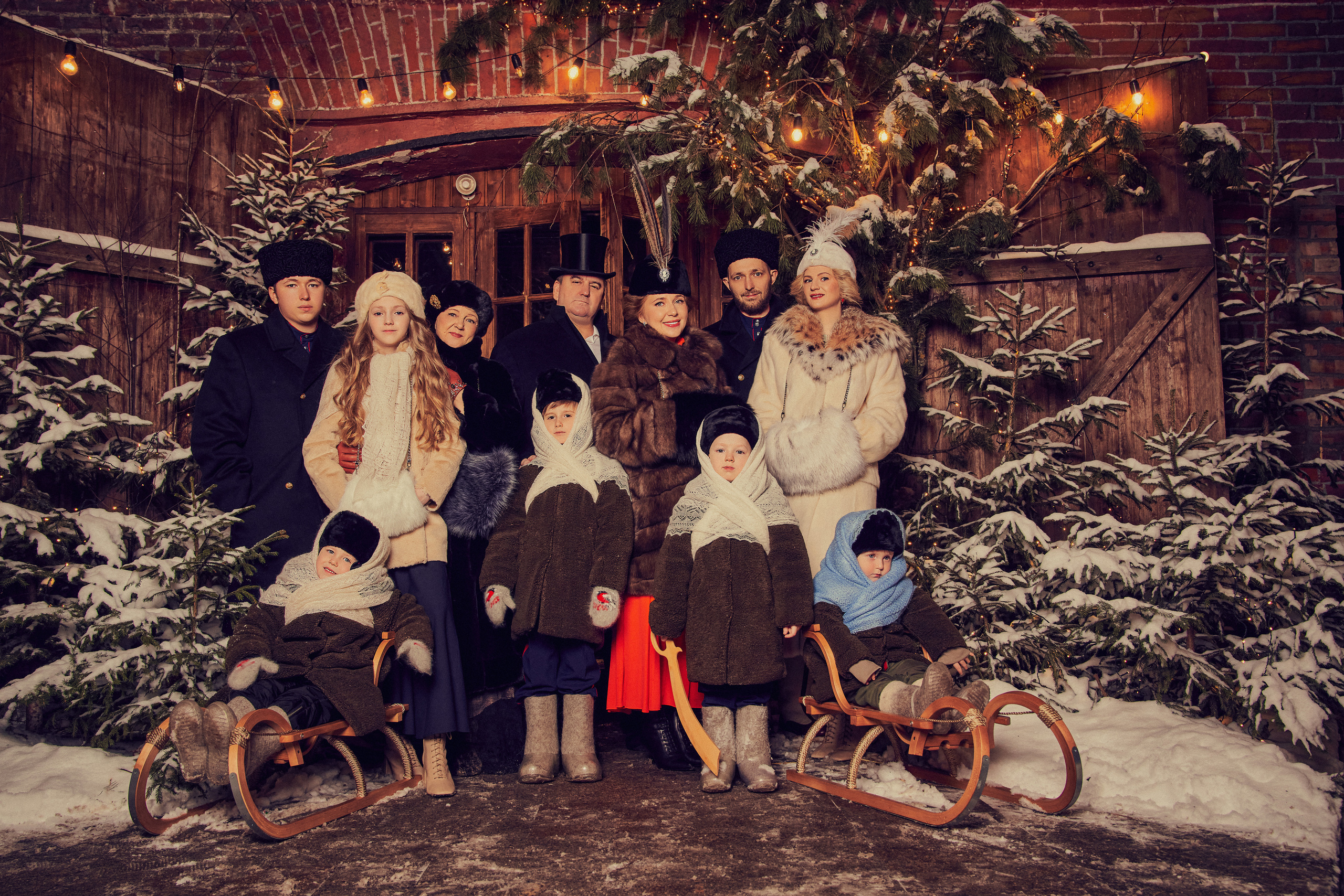 Роскошная Рождественская съемка парадный портрет для семейства Фалеевых. Андрей Лоос фотограф стилист Москва