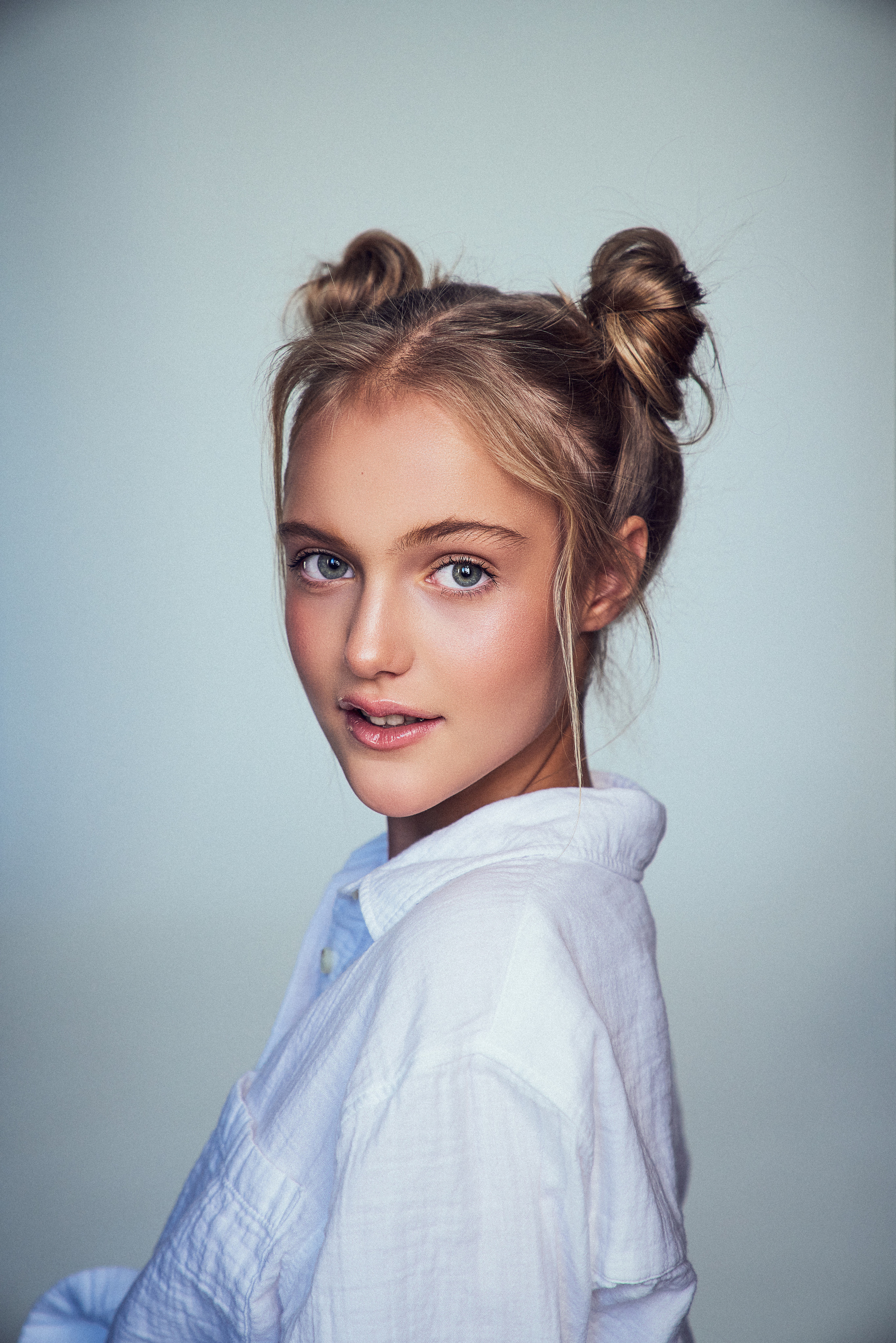 Имиджевая фотосессия портфолио для певицы Лизы Нестеренко. Андрей Лоос фотограф стилист Москва