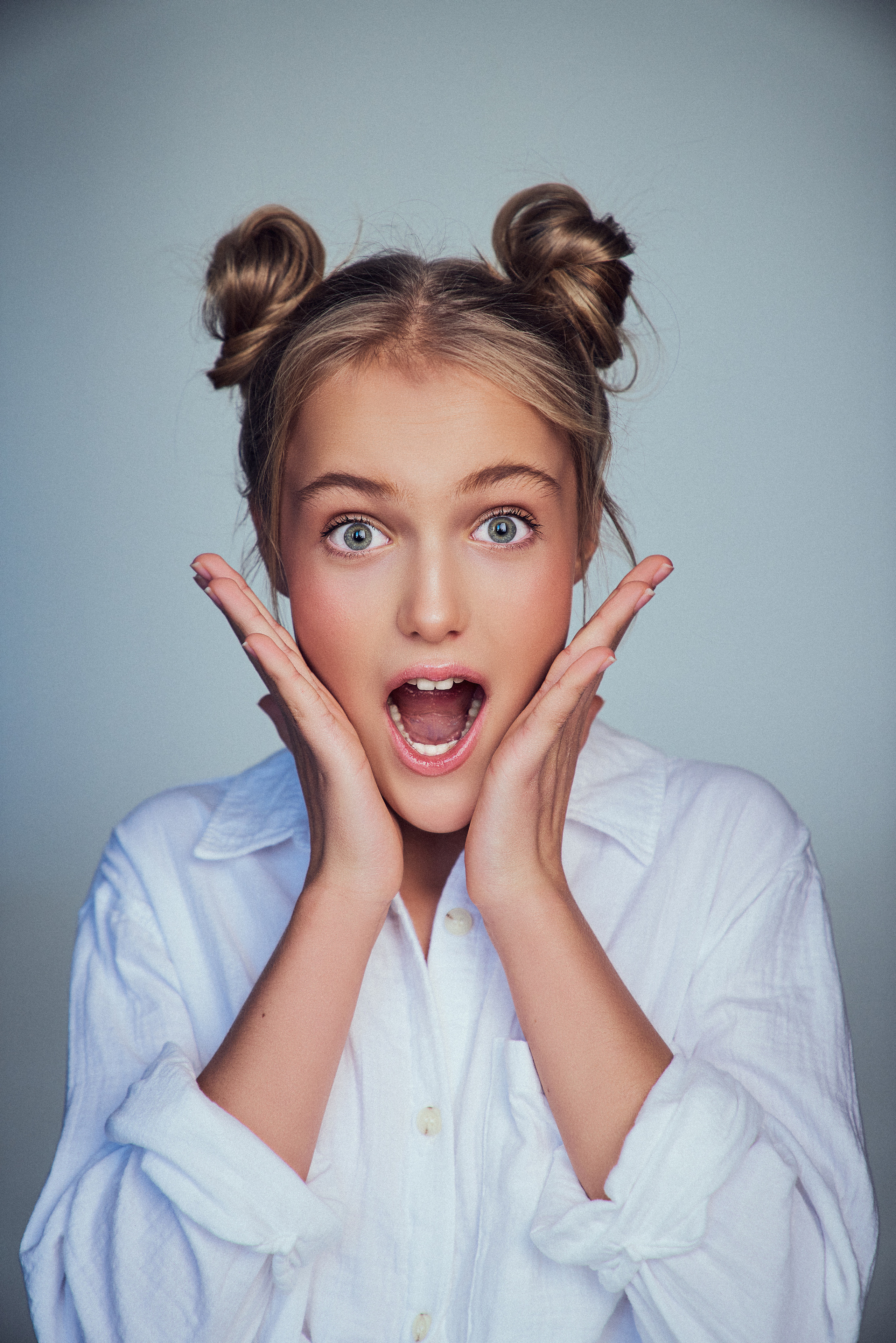 Имиджевая фотосессия портфолио для певицы Лизы Нестеренко. Андрей Лоос фотограф стилист Москва