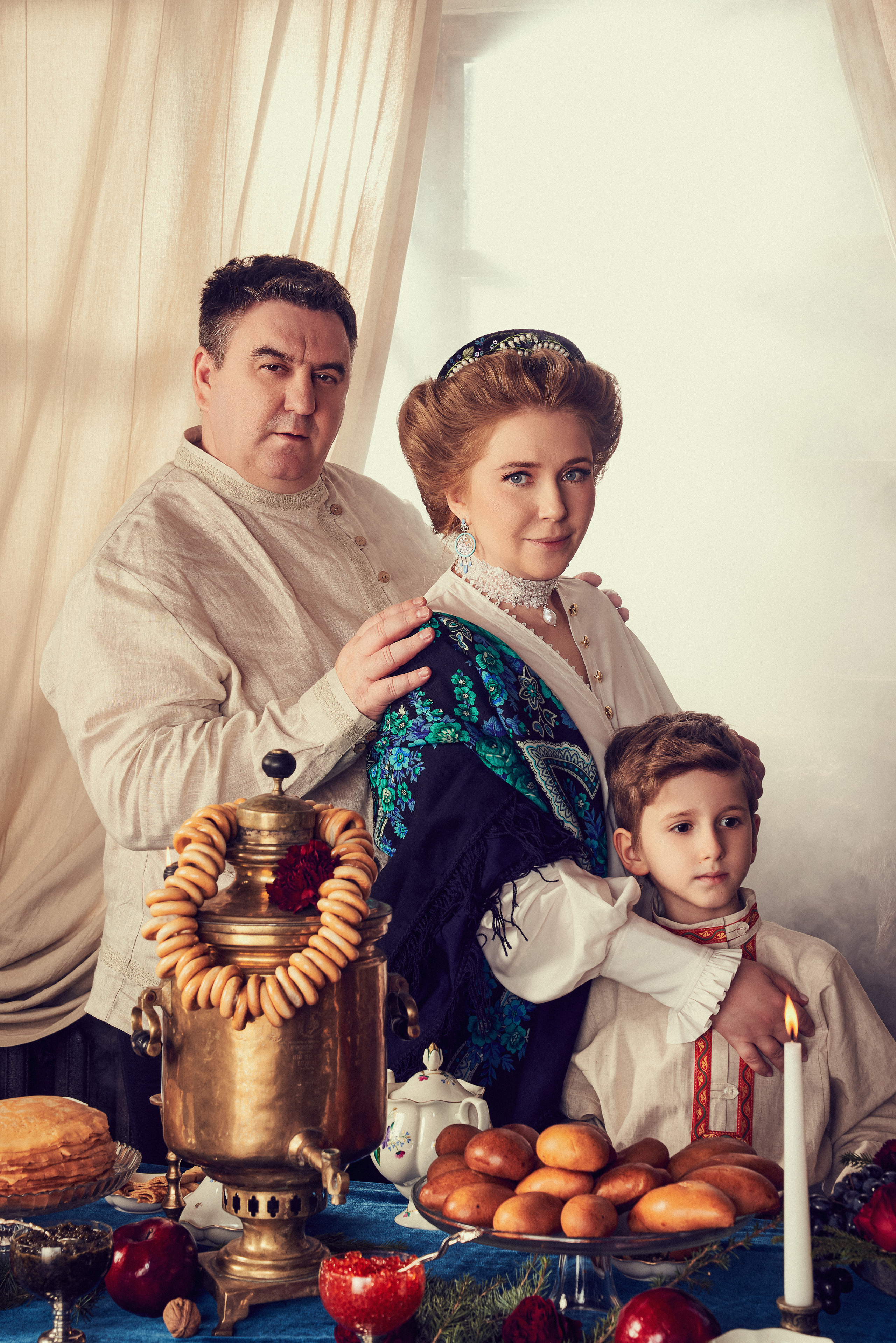 Роскошная Рождественская съемка парадный портрет для семейства Фалеевых. Андрей Лоос фотограф стилист Москва