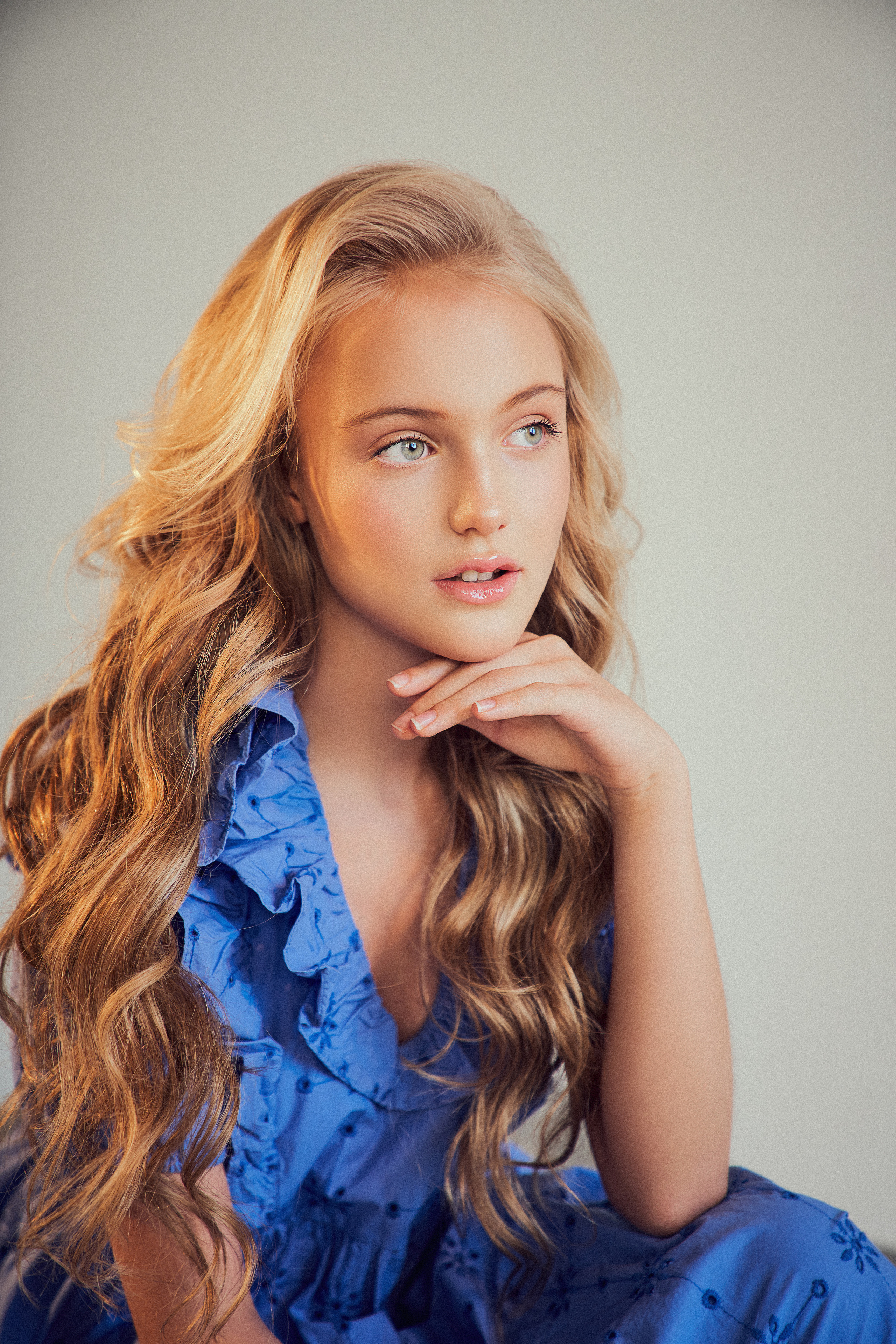 Имиджевая фотосессия портфолио для певицы Лизы Нестеренко. Андрей Лоос фотограф стилист Москва