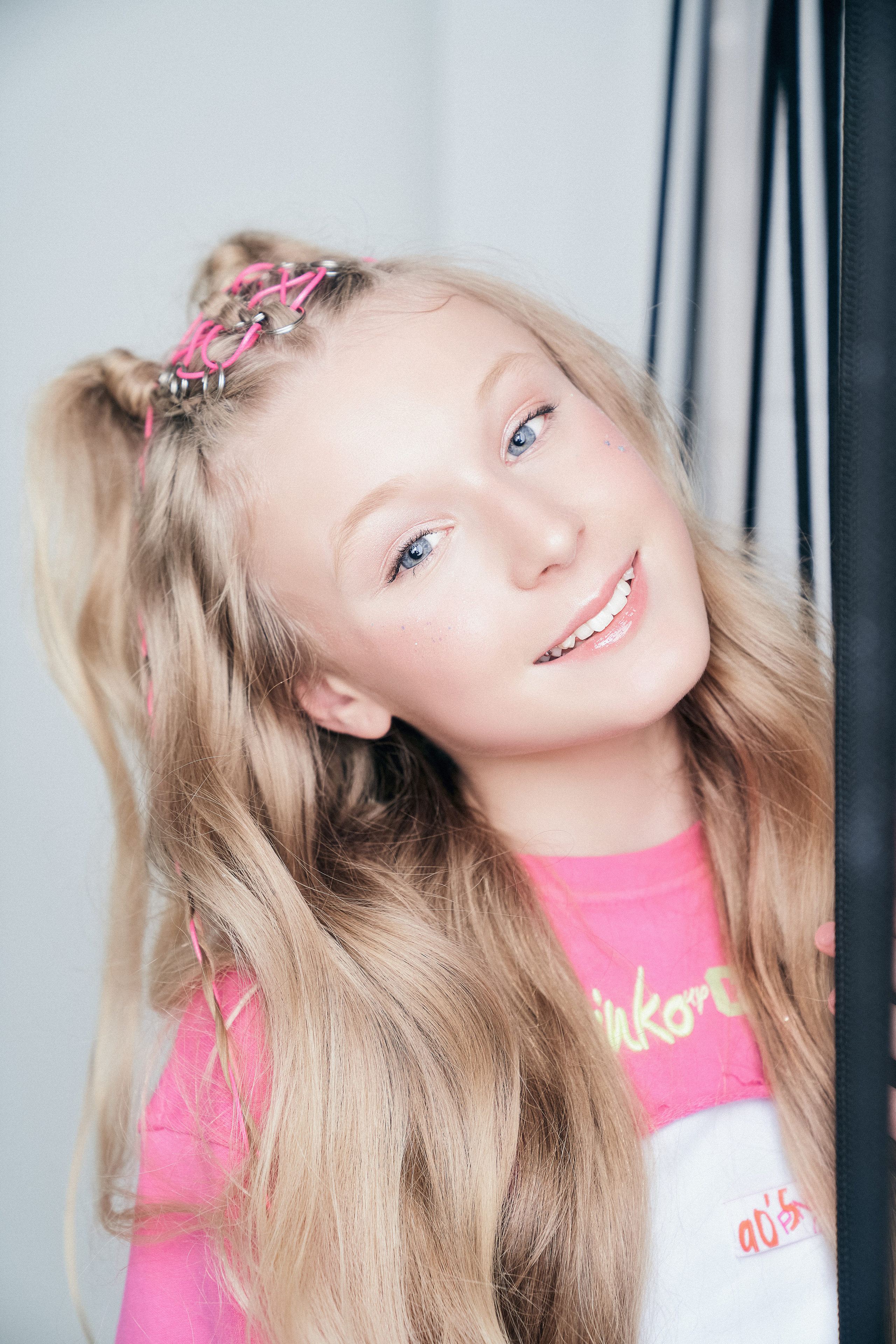 Фотосессия для конкурса «Детское Евровидение» для Тани Меженцевой. Андрей Лоос фотограф стилист Москва