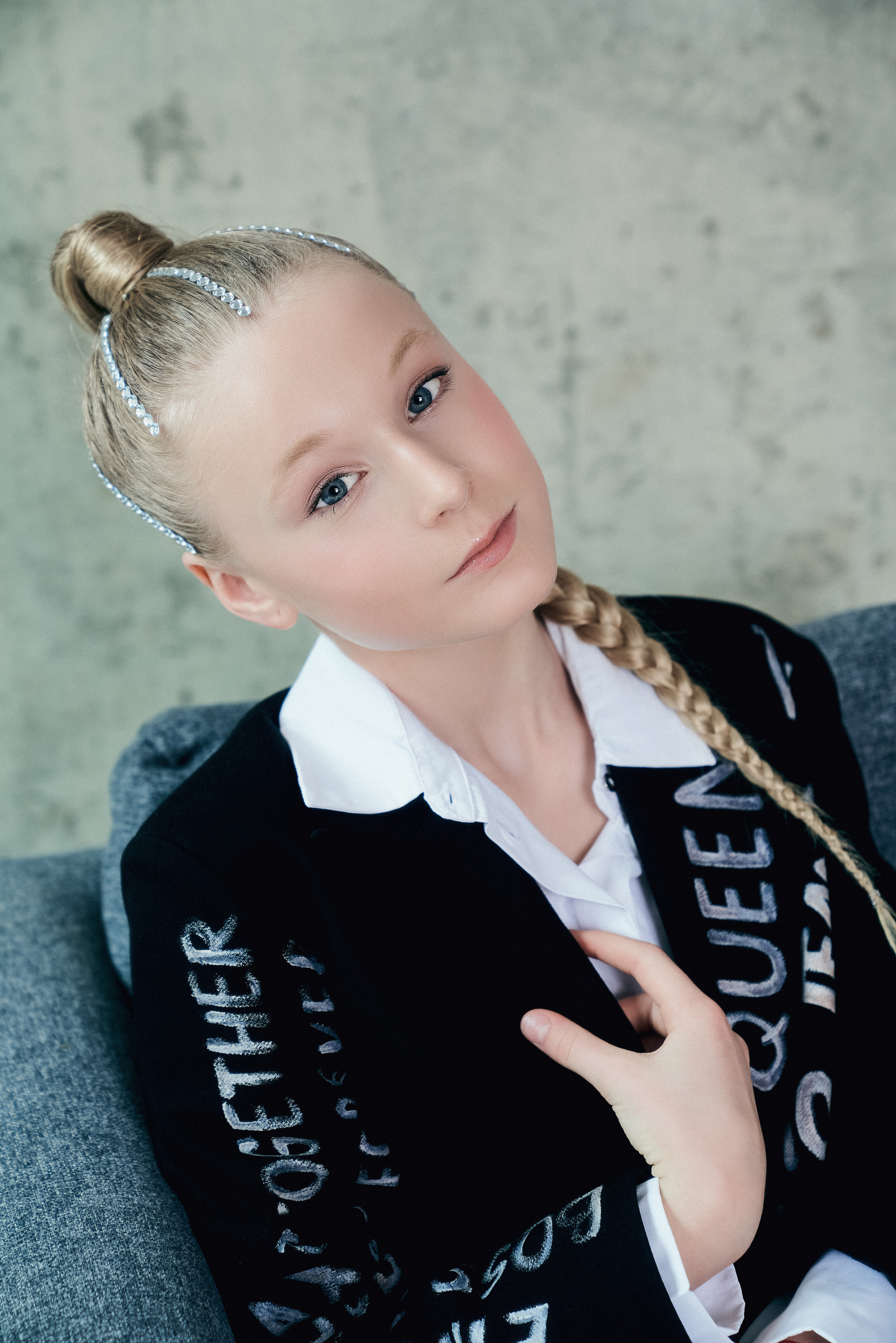 Фотосессия для конкурса «Детское Евровидение» для Тани Меженцевой. Андрей Лоос фотограф стилист Москва